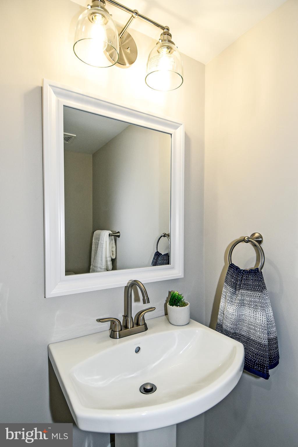 TWIN OAKS FARM - Residential