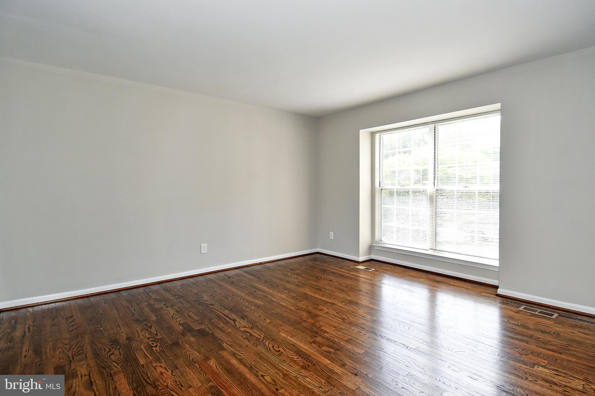 TWIN OAKS FARM - Residential