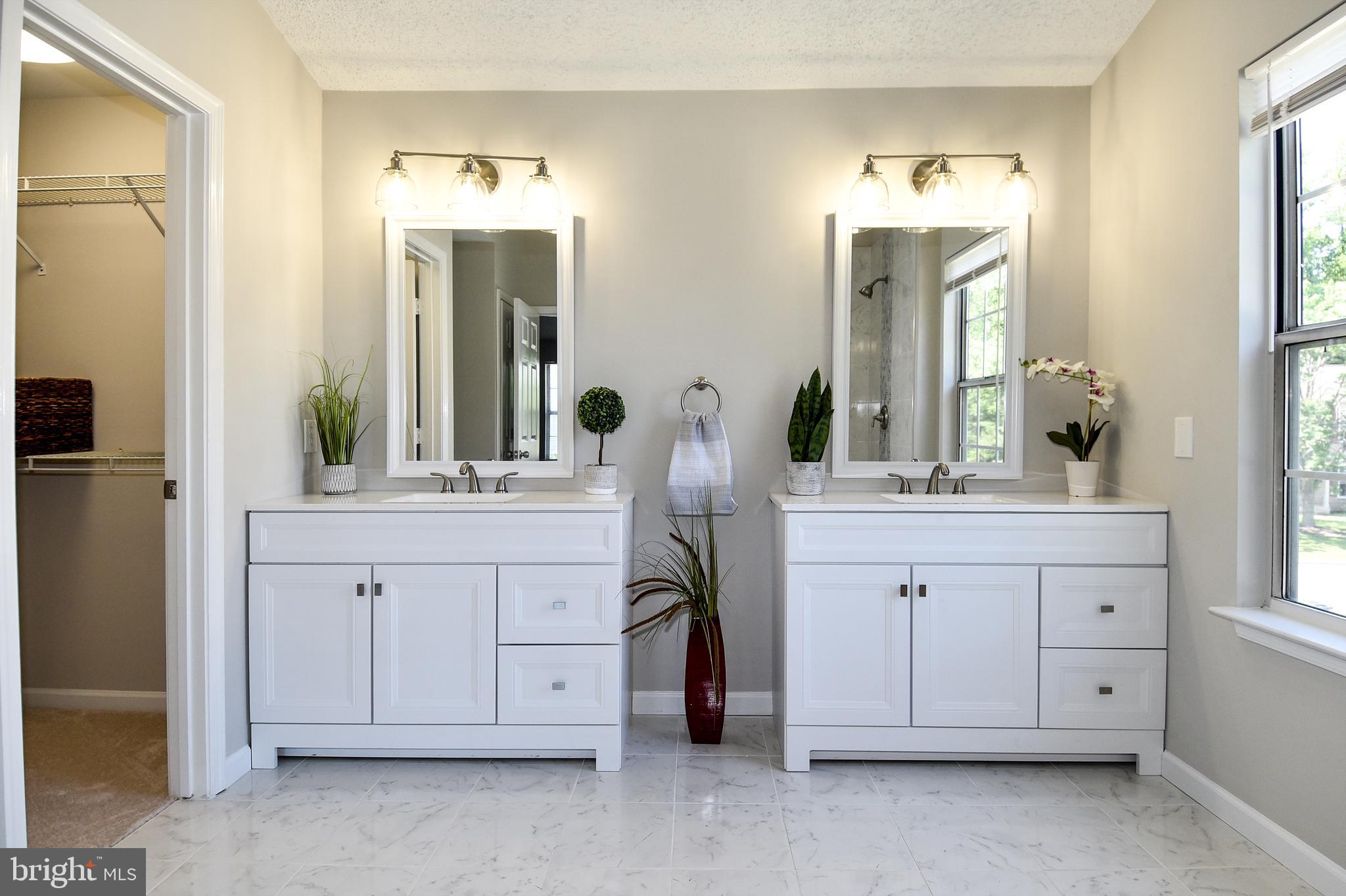 TWIN OAKS FARM - Residential