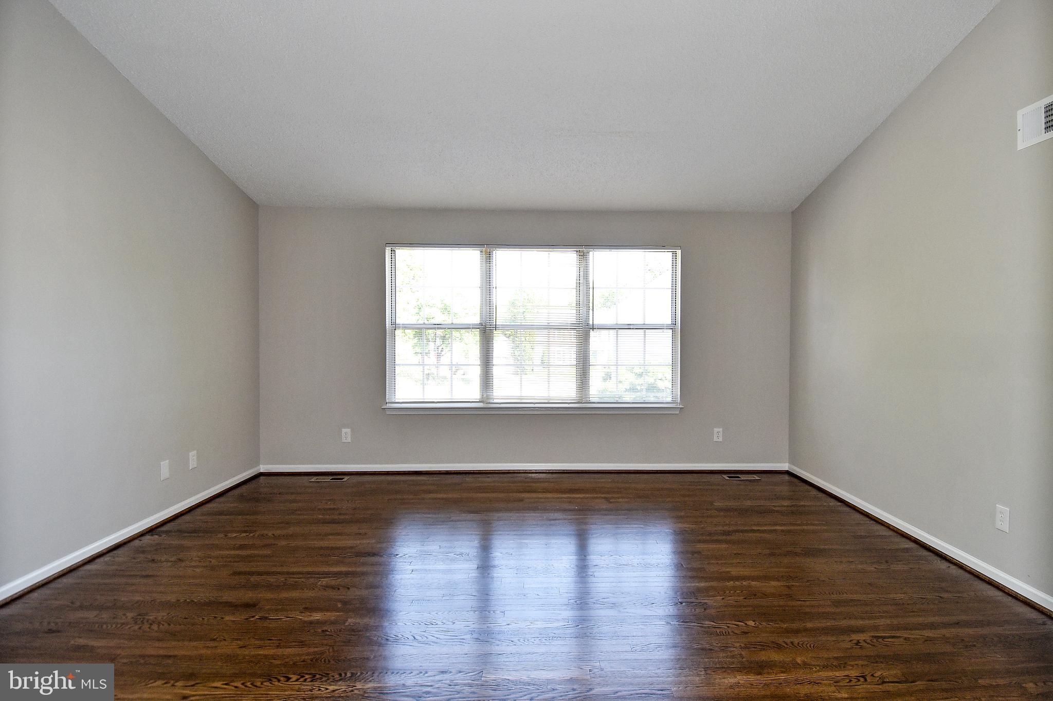 TWIN OAKS FARM - Residential