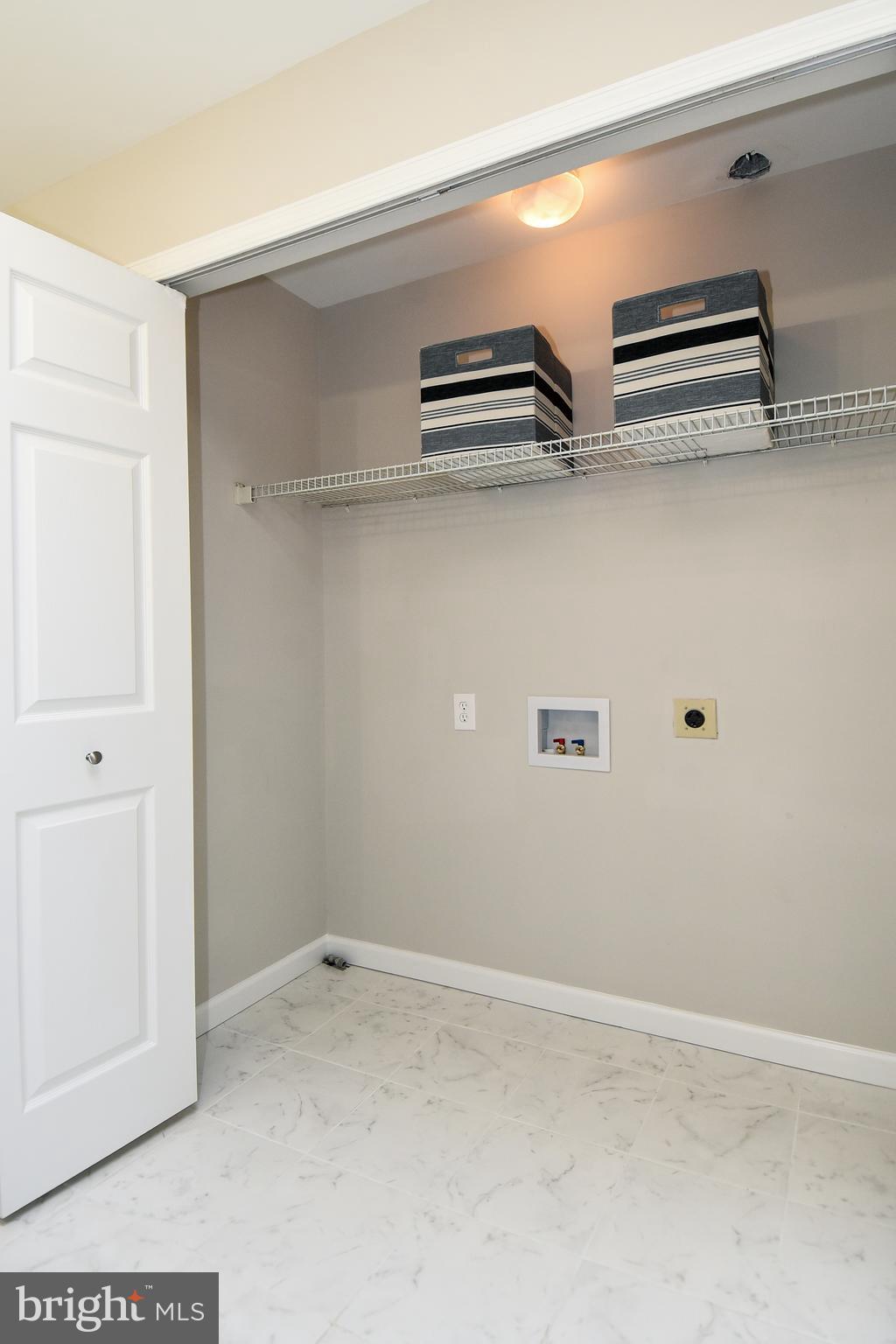 TWIN OAKS FARM - Residential