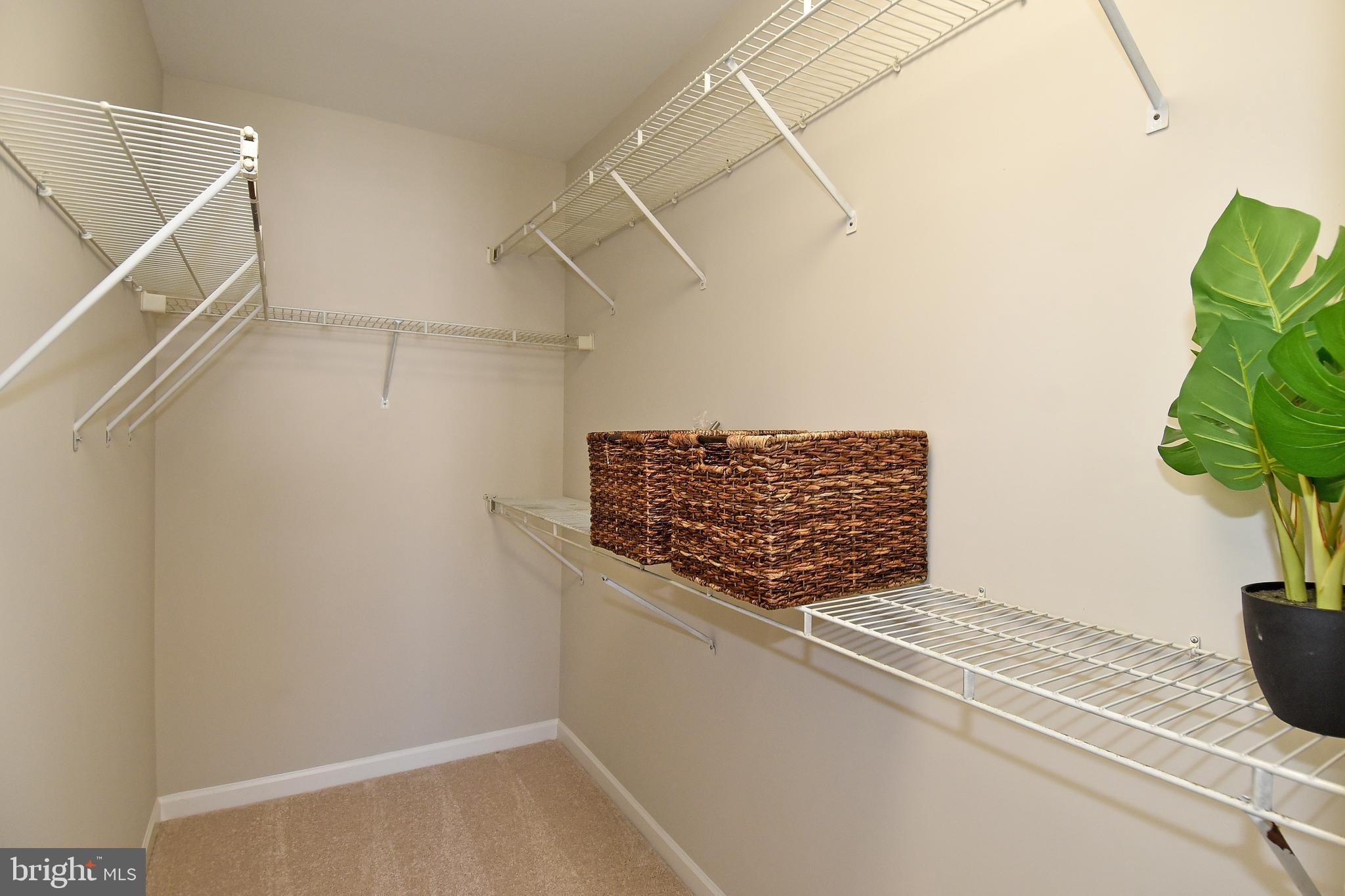 TWIN OAKS FARM - Residential