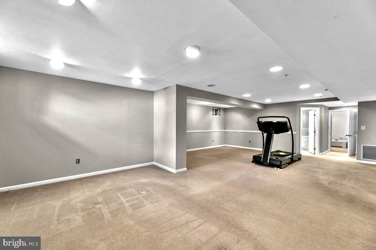 PRESIDENTIAL HEIGHTS - Residential