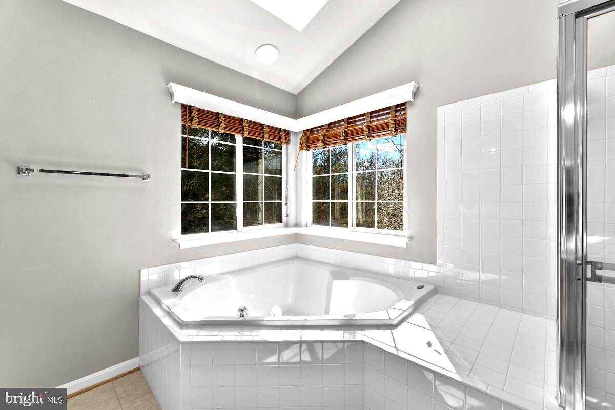 PRESIDENTIAL HEIGHTS - Residential