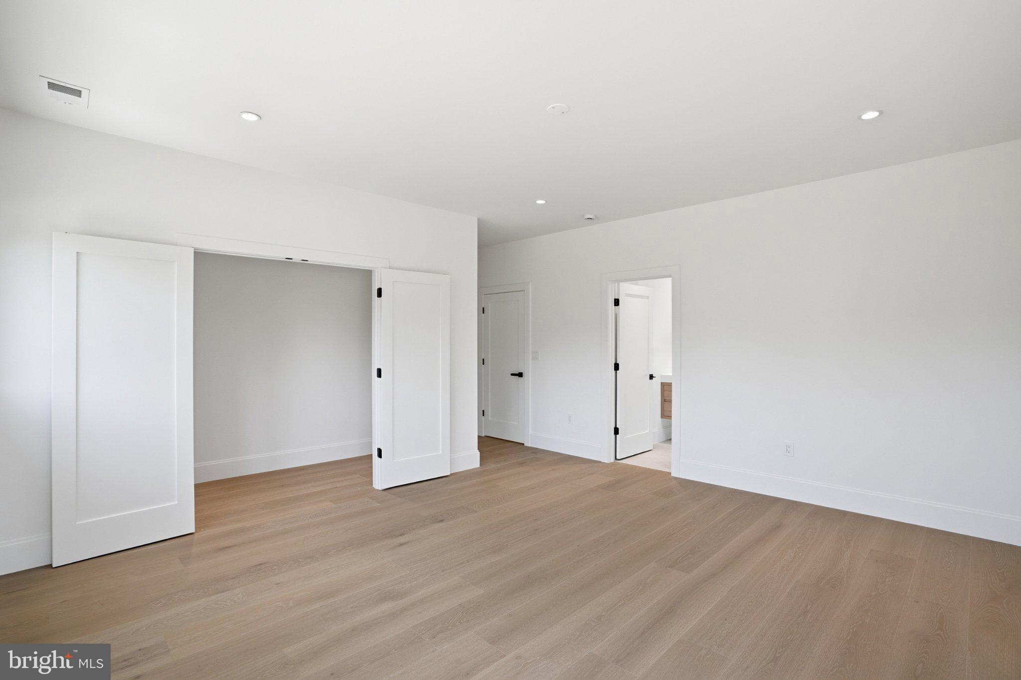 PIMMIT HILLS - Residential