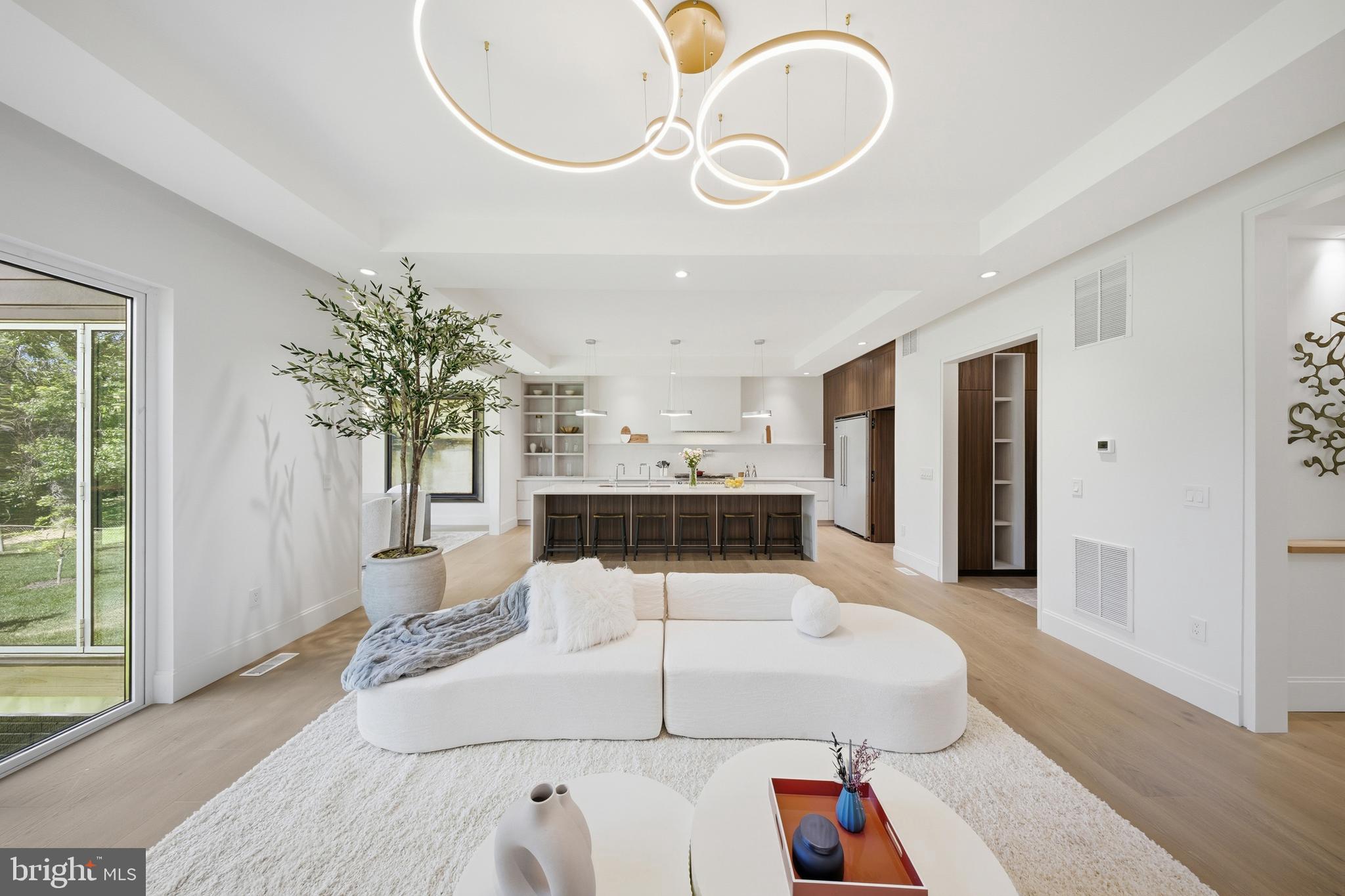 PIMMIT HILLS - Residential