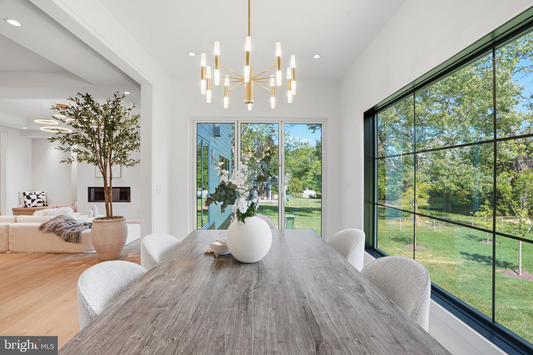 PIMMIT HILLS - Residential