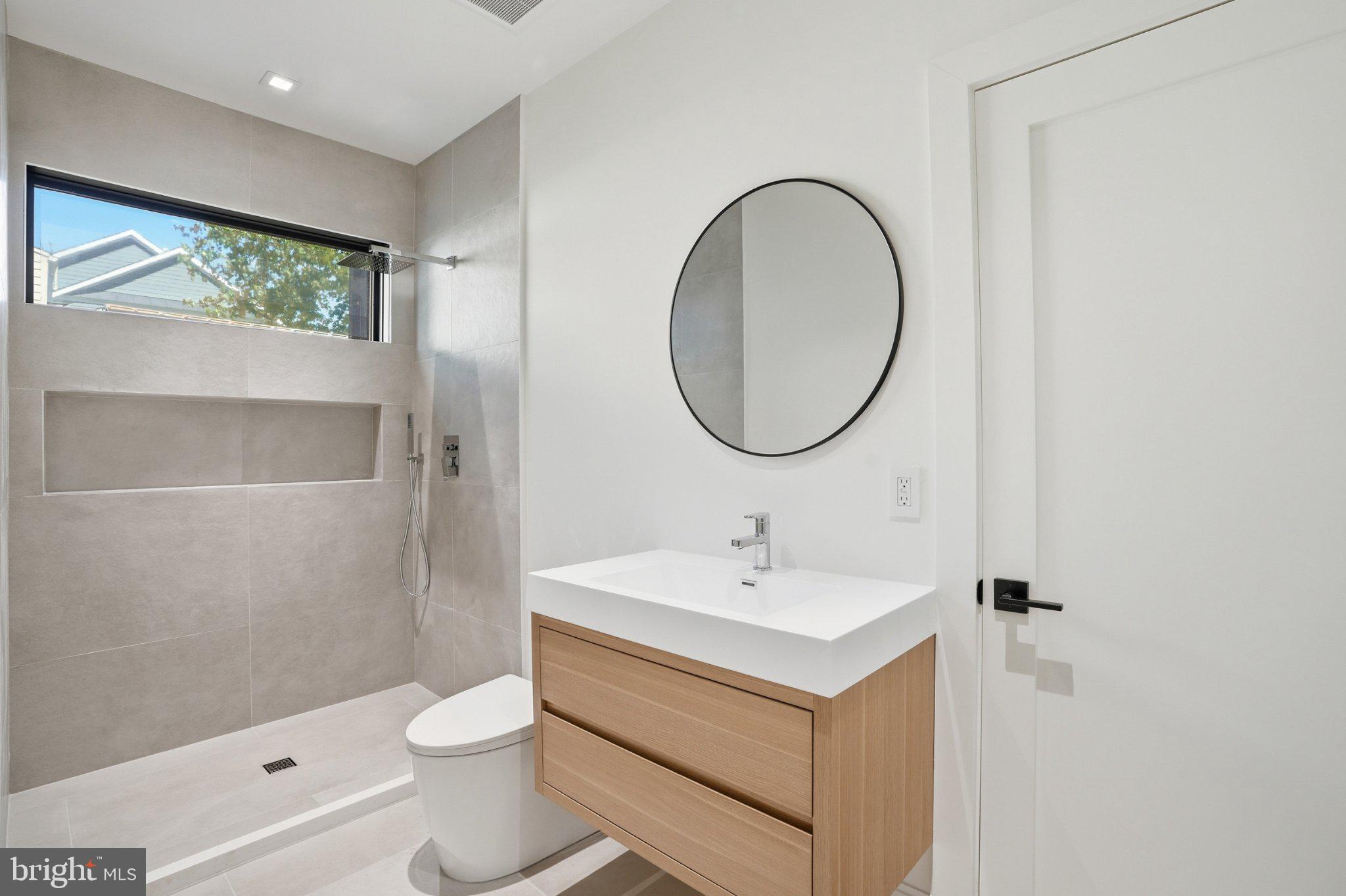 PIMMIT HILLS - Residential
