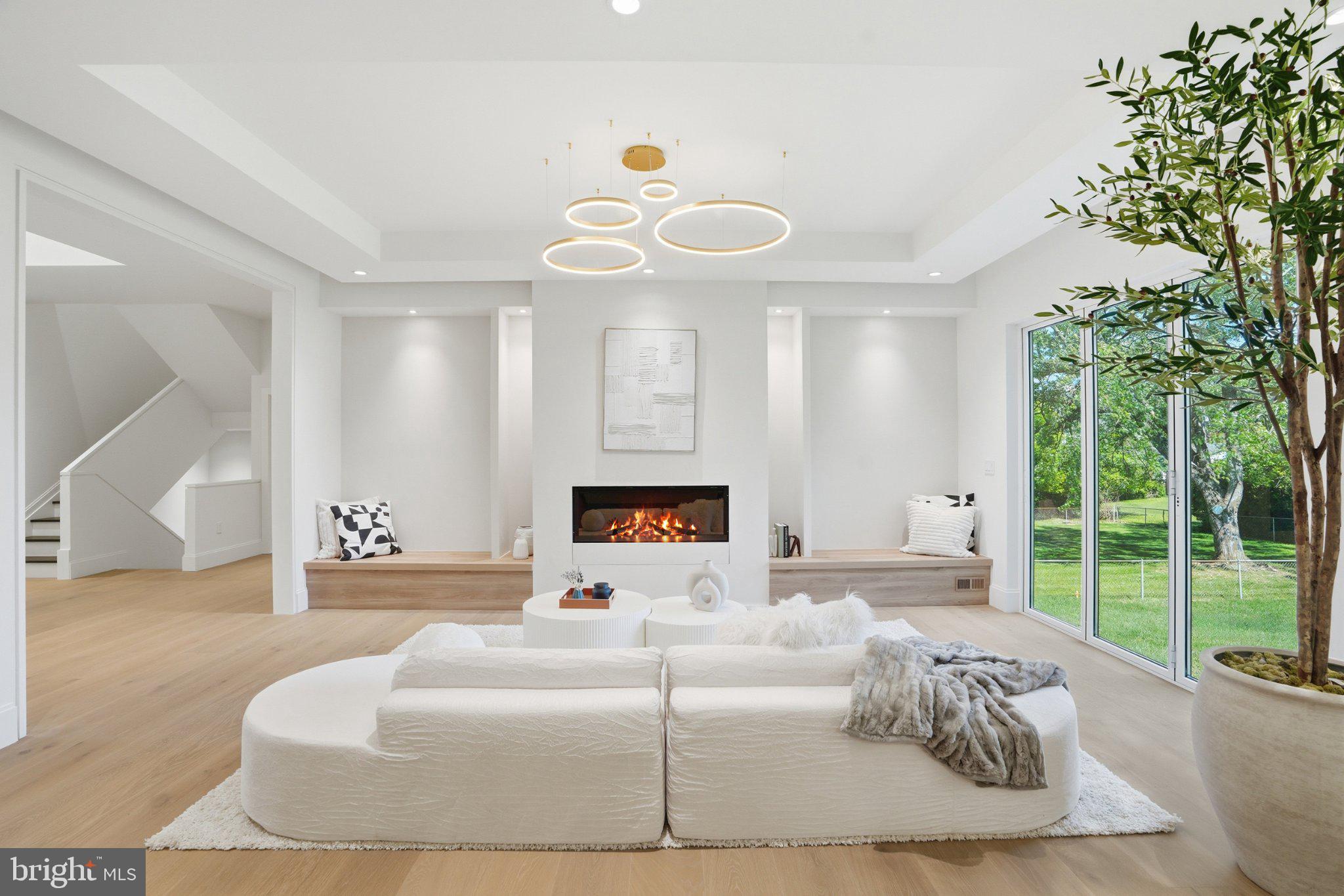 PIMMIT HILLS - Residential