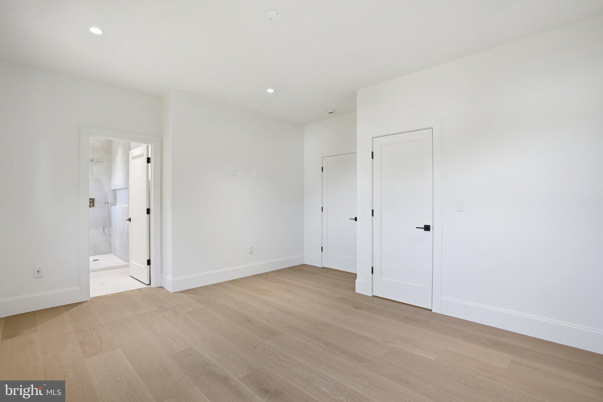 PIMMIT HILLS - Residential