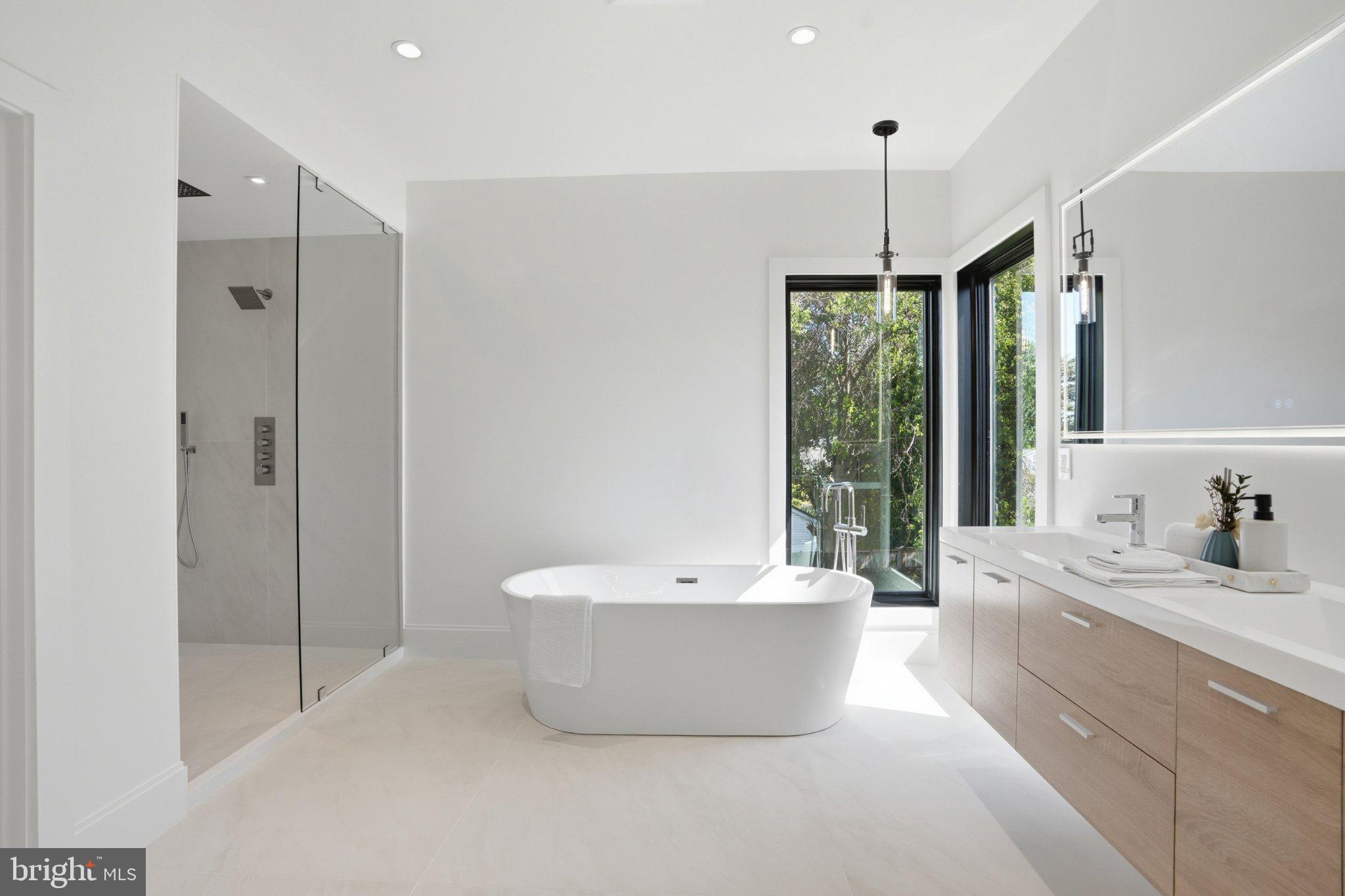 PIMMIT HILLS - Residential