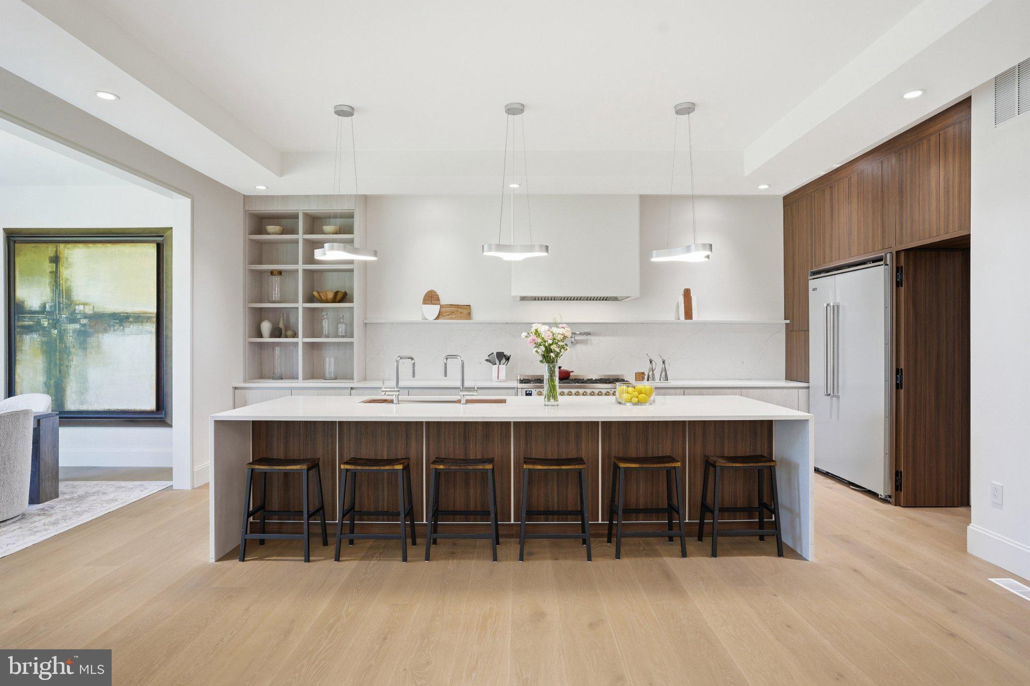 PIMMIT HILLS - Residential