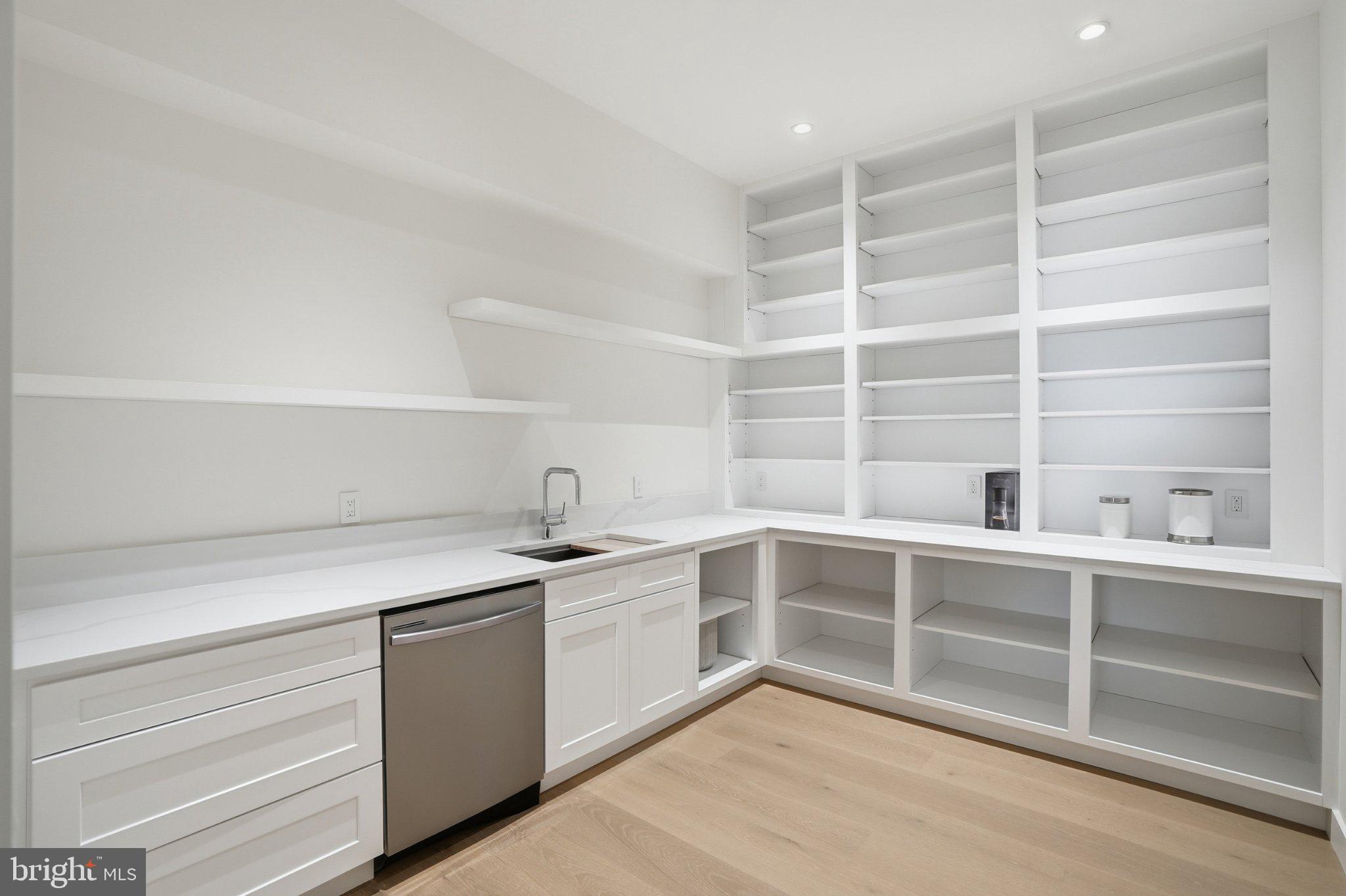 PIMMIT HILLS - Residential