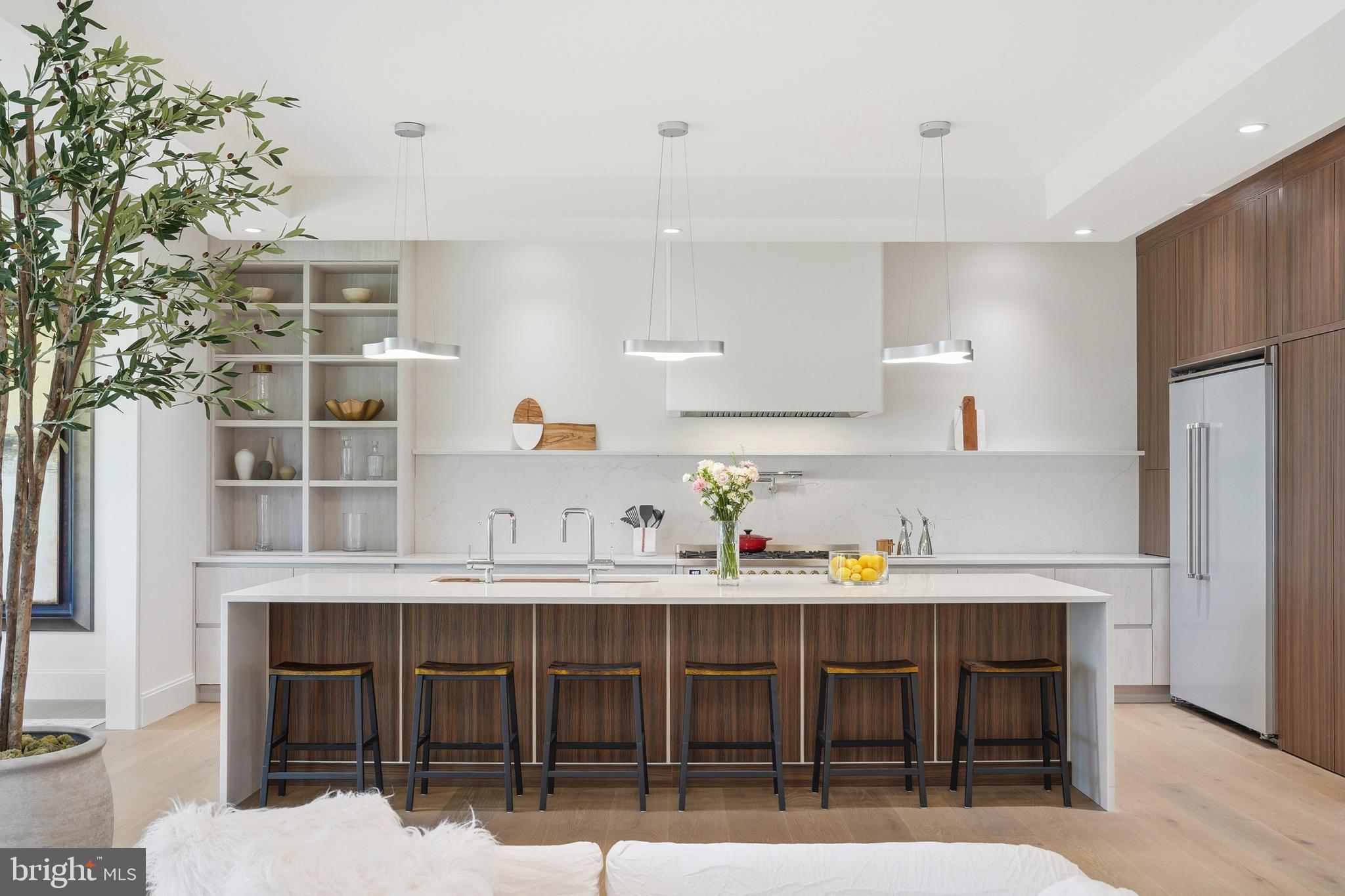 PIMMIT HILLS - Residential