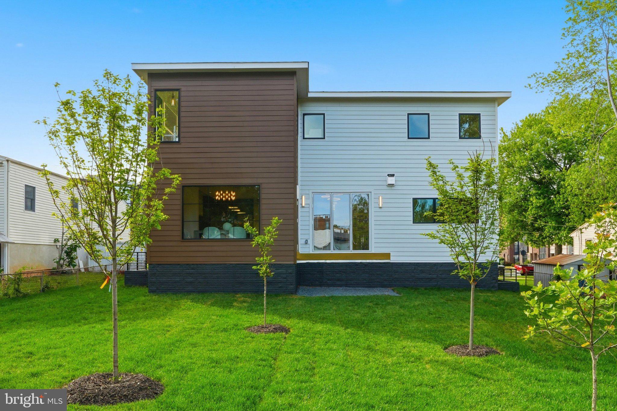 PIMMIT HILLS - Residential