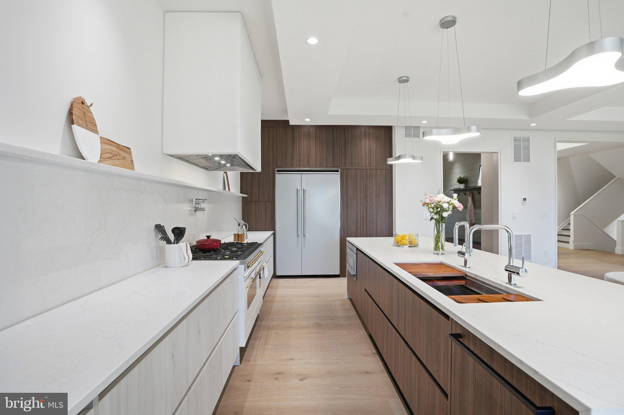 PIMMIT HILLS - Residential