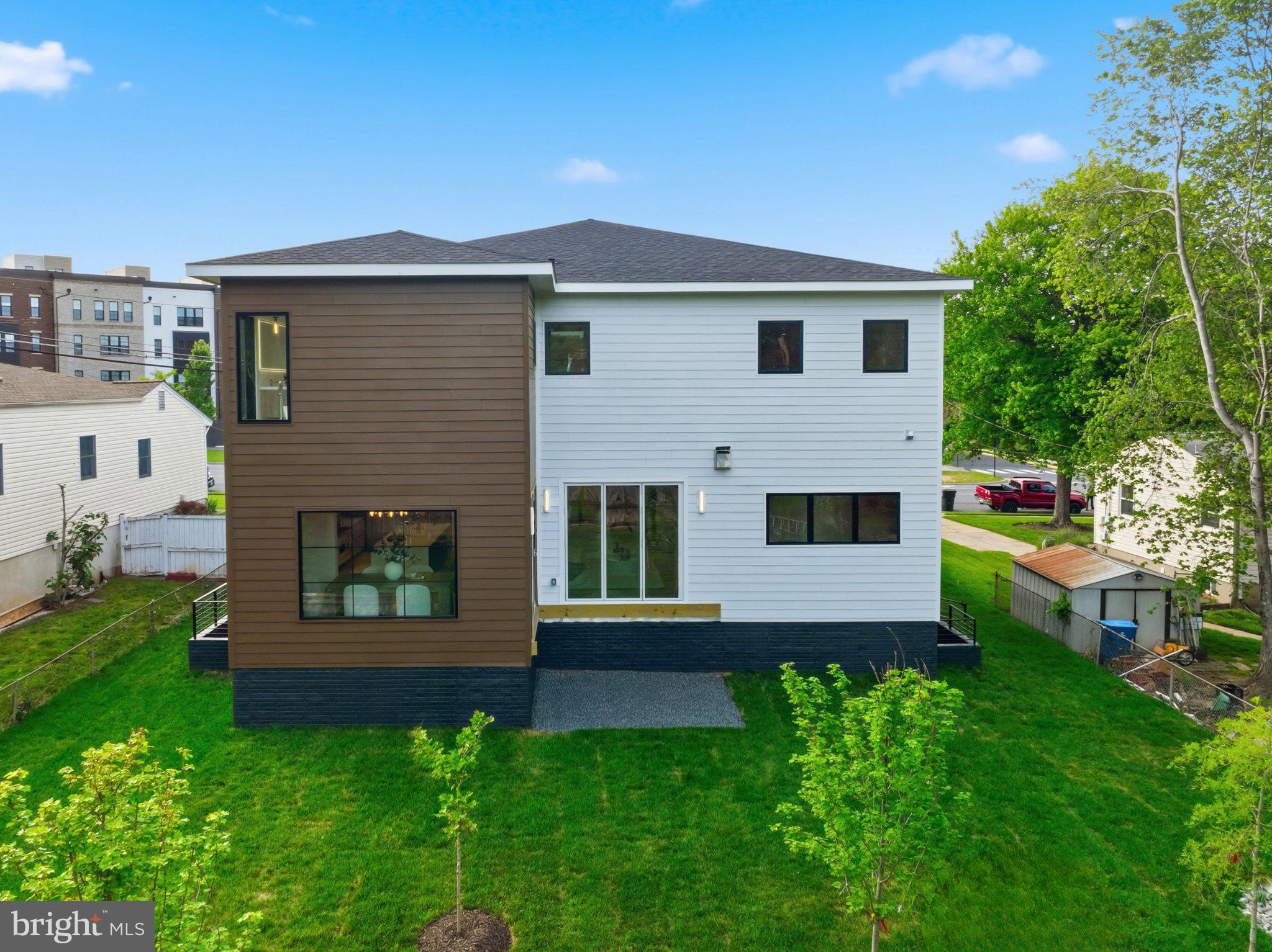 PIMMIT HILLS - Residential