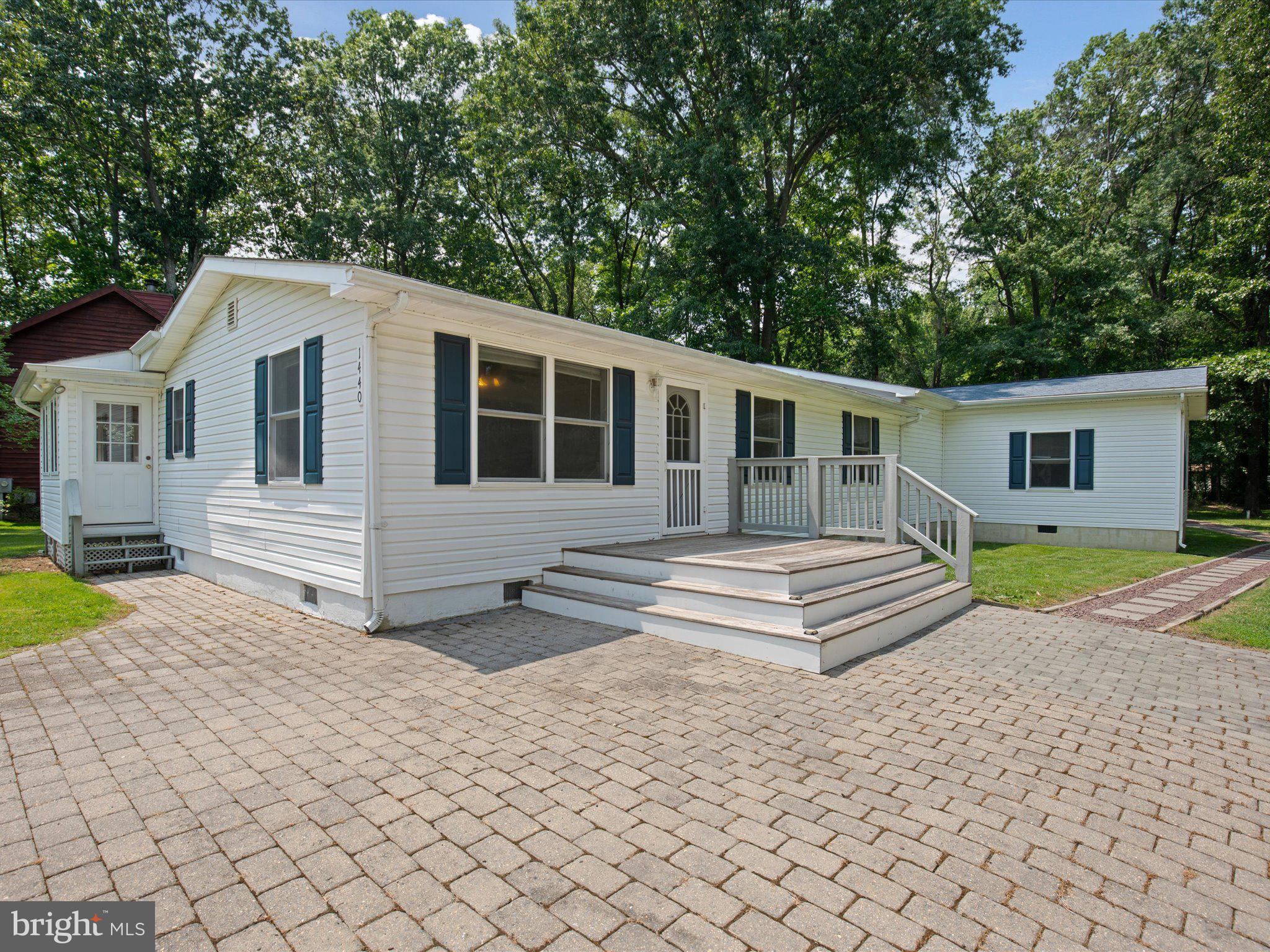 1440 CEDARHURST ROAD