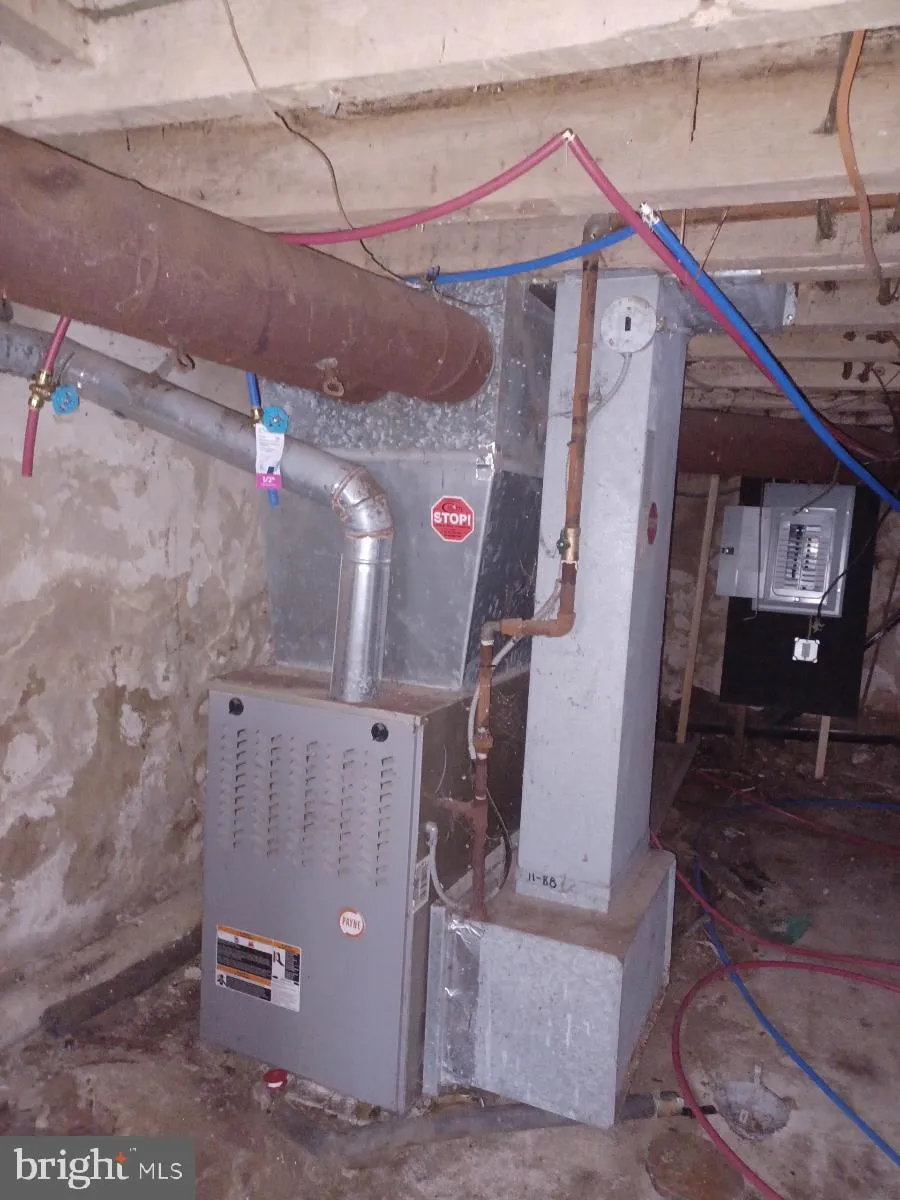 Philadelphia, Pennsylvania 19132, United States, 2 Bedrooms Bedrooms, ,1 BathroomBathrooms,Residential,Contingent,43302