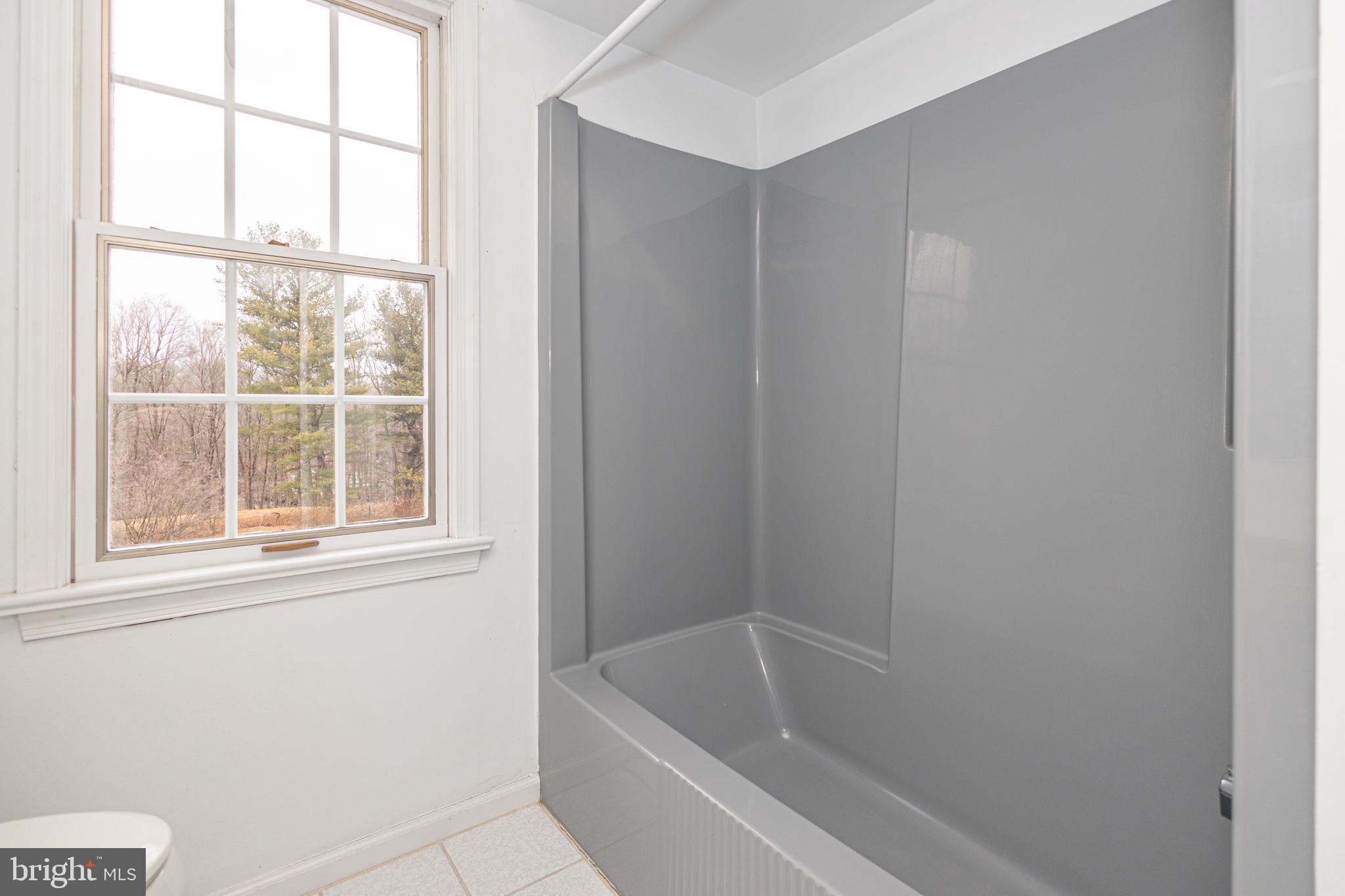 WASHINGTON MDWS - Residential