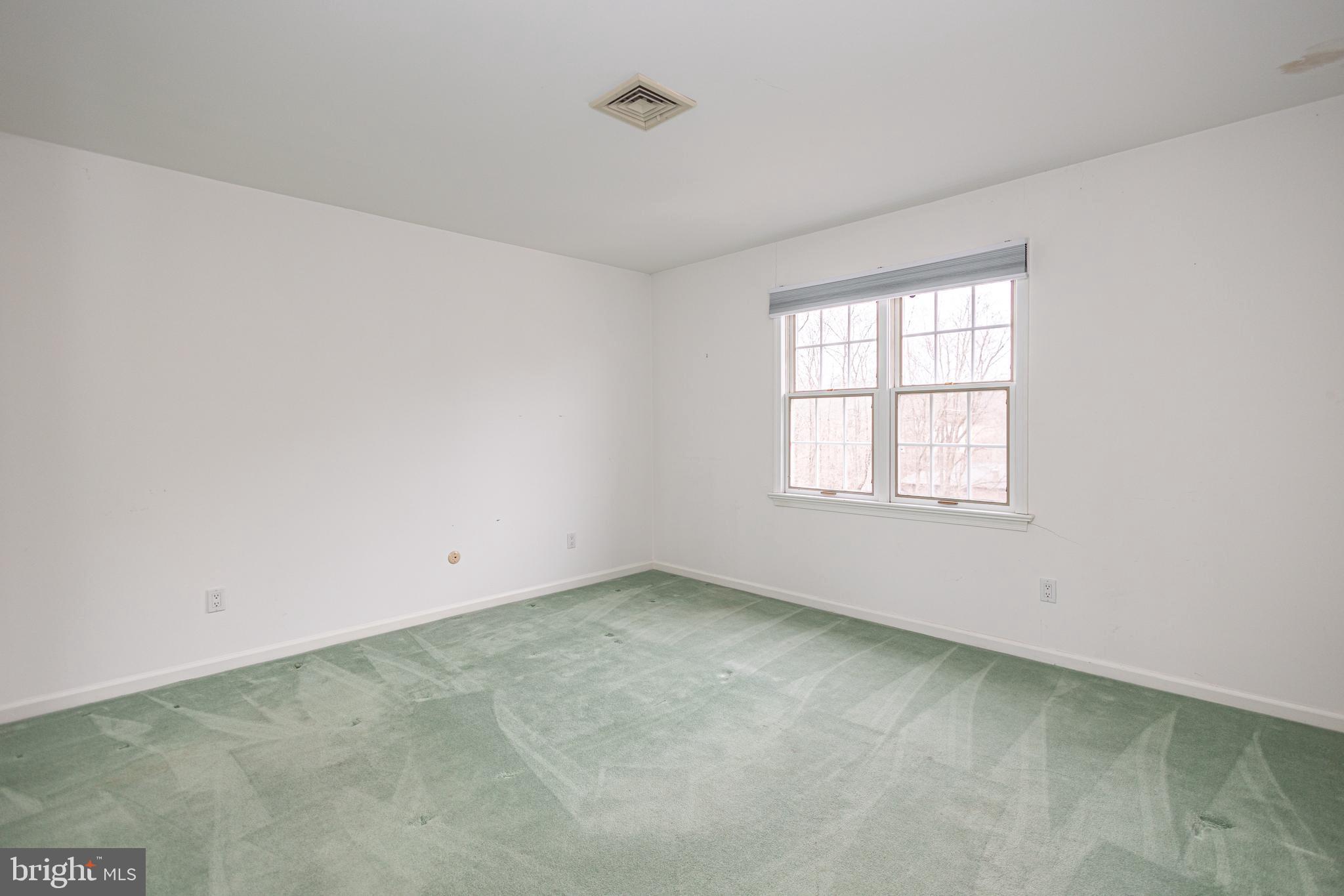 WASHINGTON MDWS - Residential