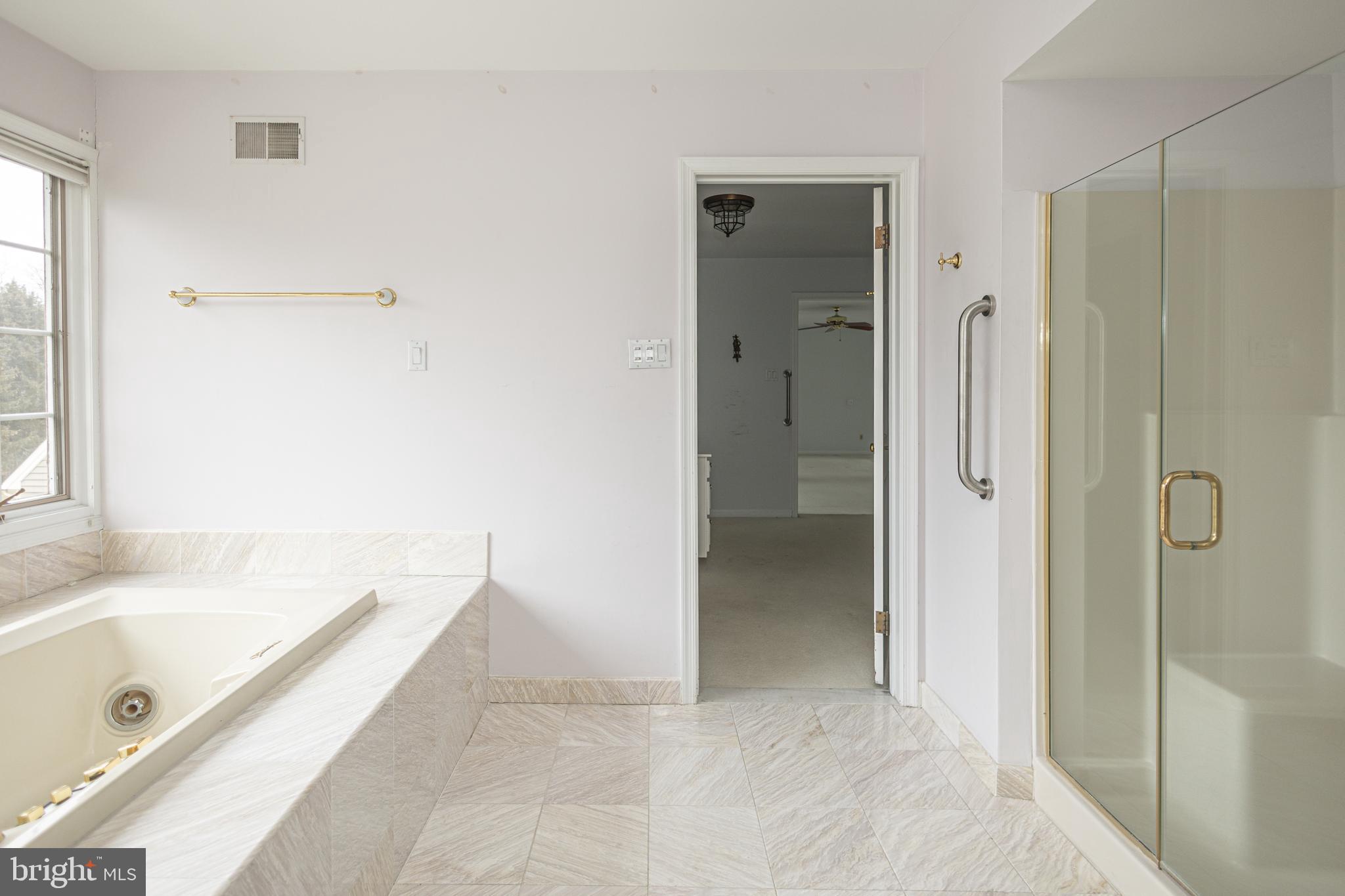 WASHINGTON MDWS - Residential