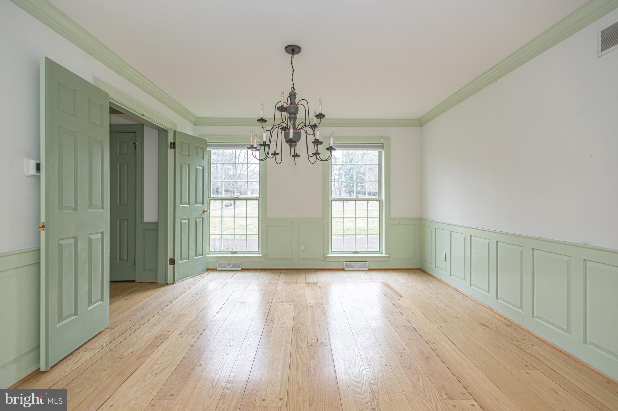 WASHINGTON MDWS - Residential