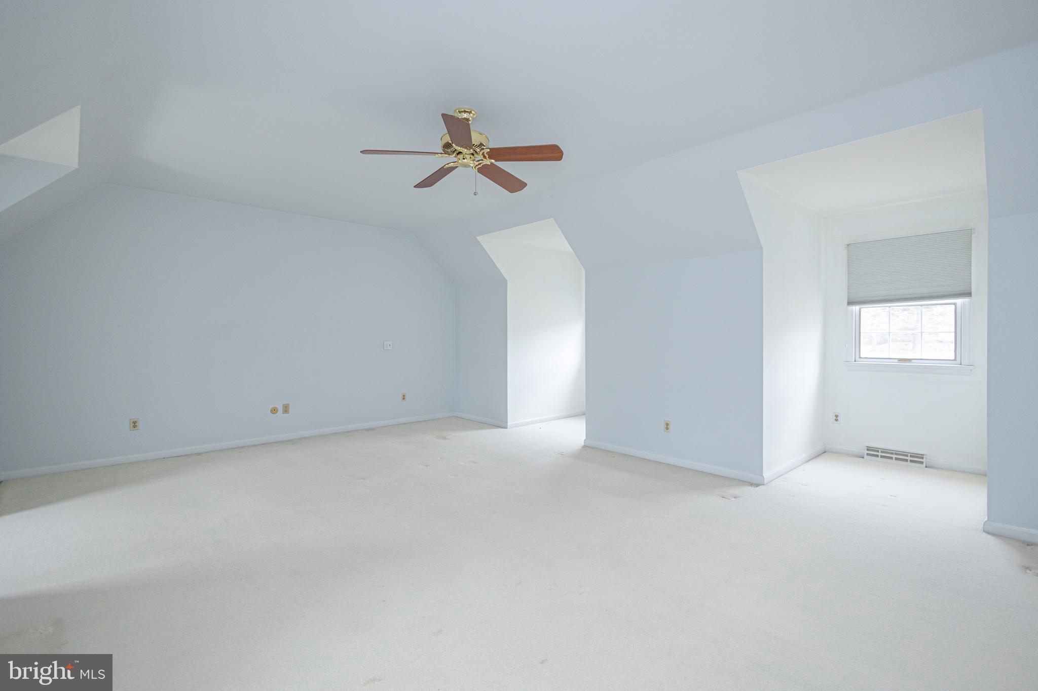 WASHINGTON MDWS - Residential