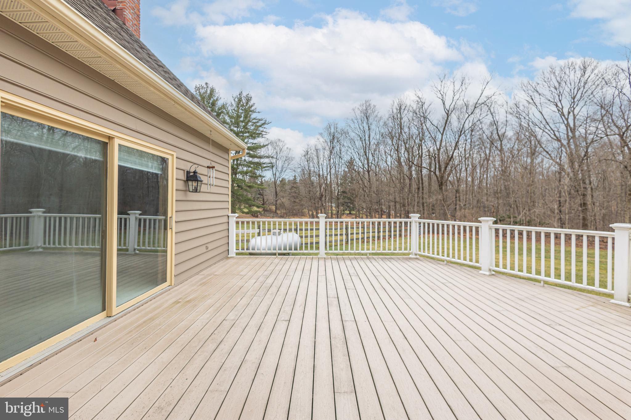 WASHINGTON MDWS - Residential