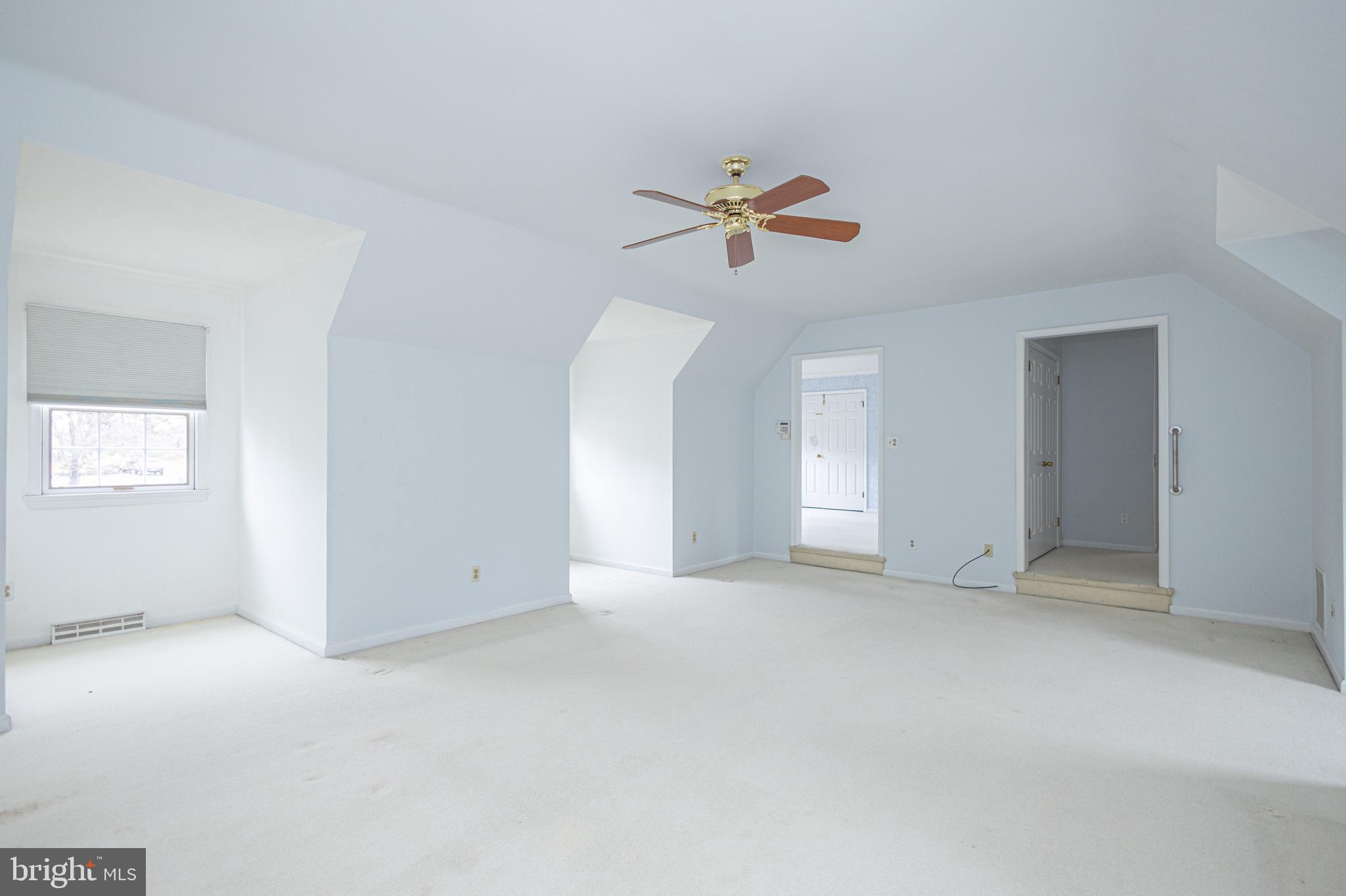 WASHINGTON MDWS - Residential