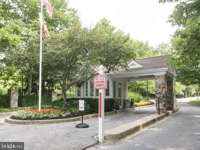 GREY ROCK VILLAS - Residential Lease