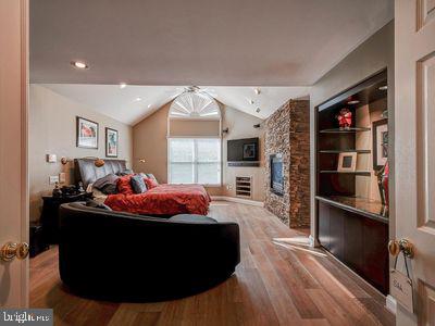 GREY ROCK VILLAS - Residential Lease