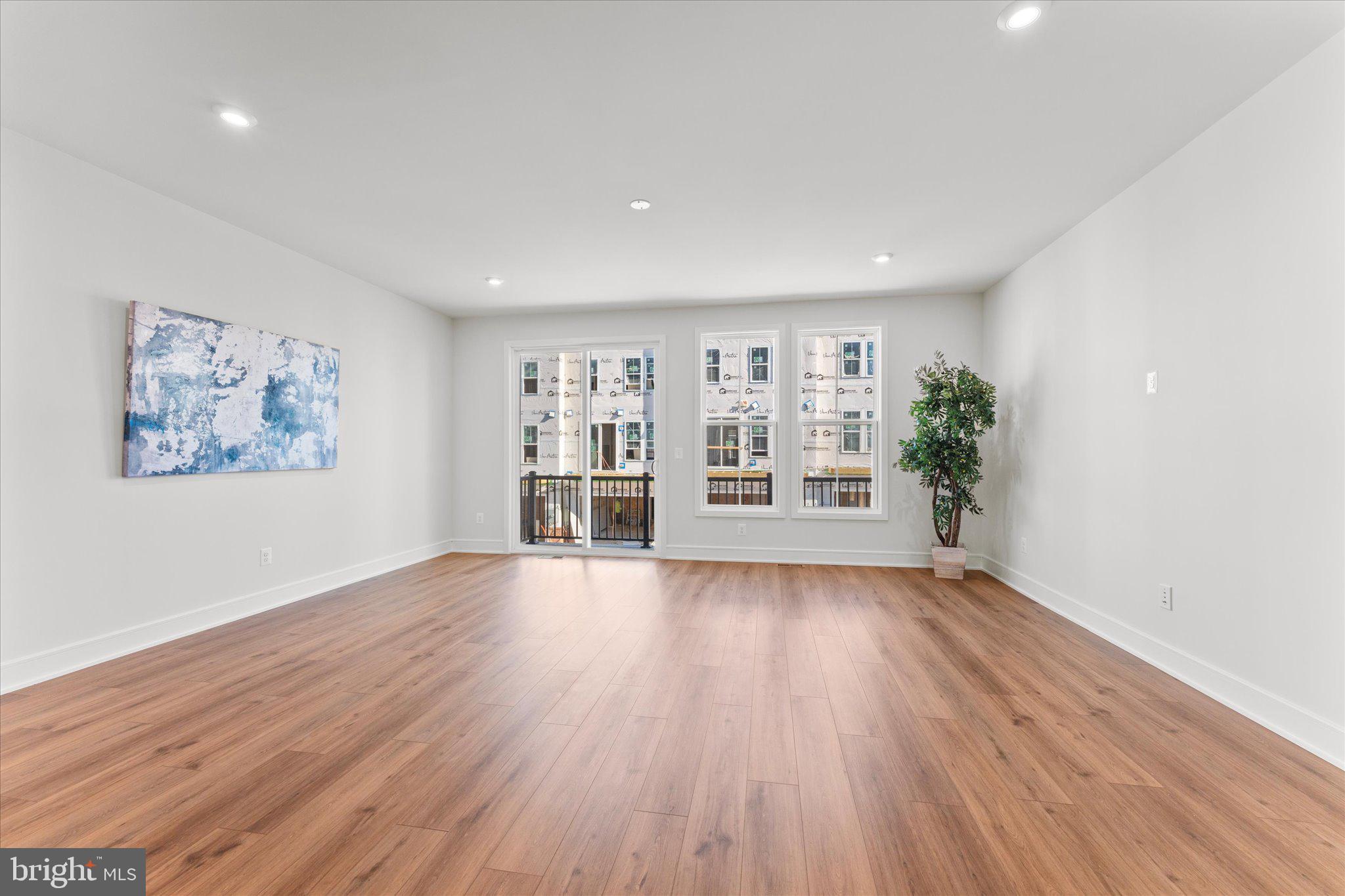 BRAMBLETON LANDBAY 1 - Residential Lease