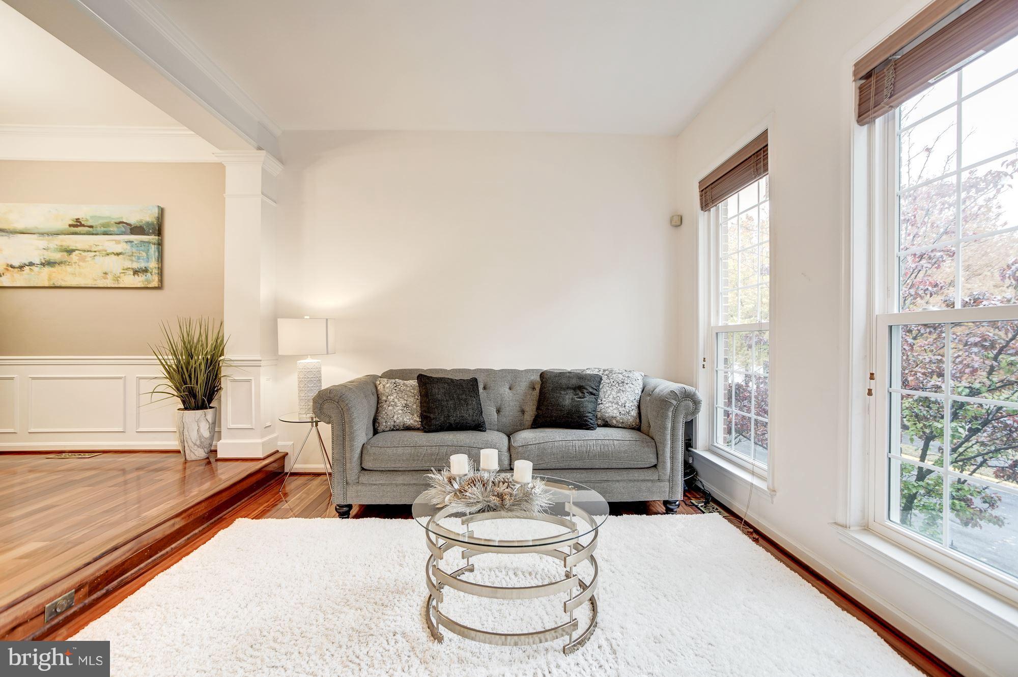 ISLAND CREEK - Residential