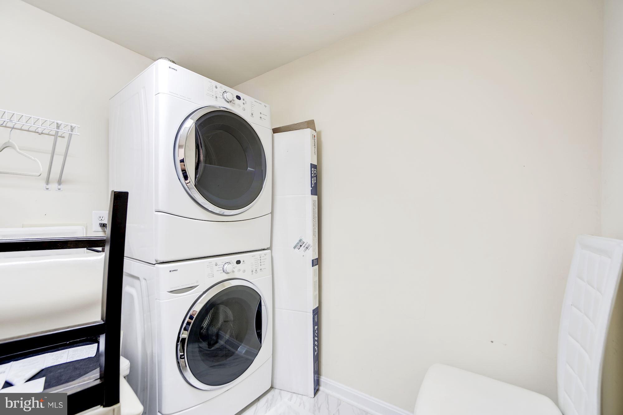 ISLAND CREEK - Residential