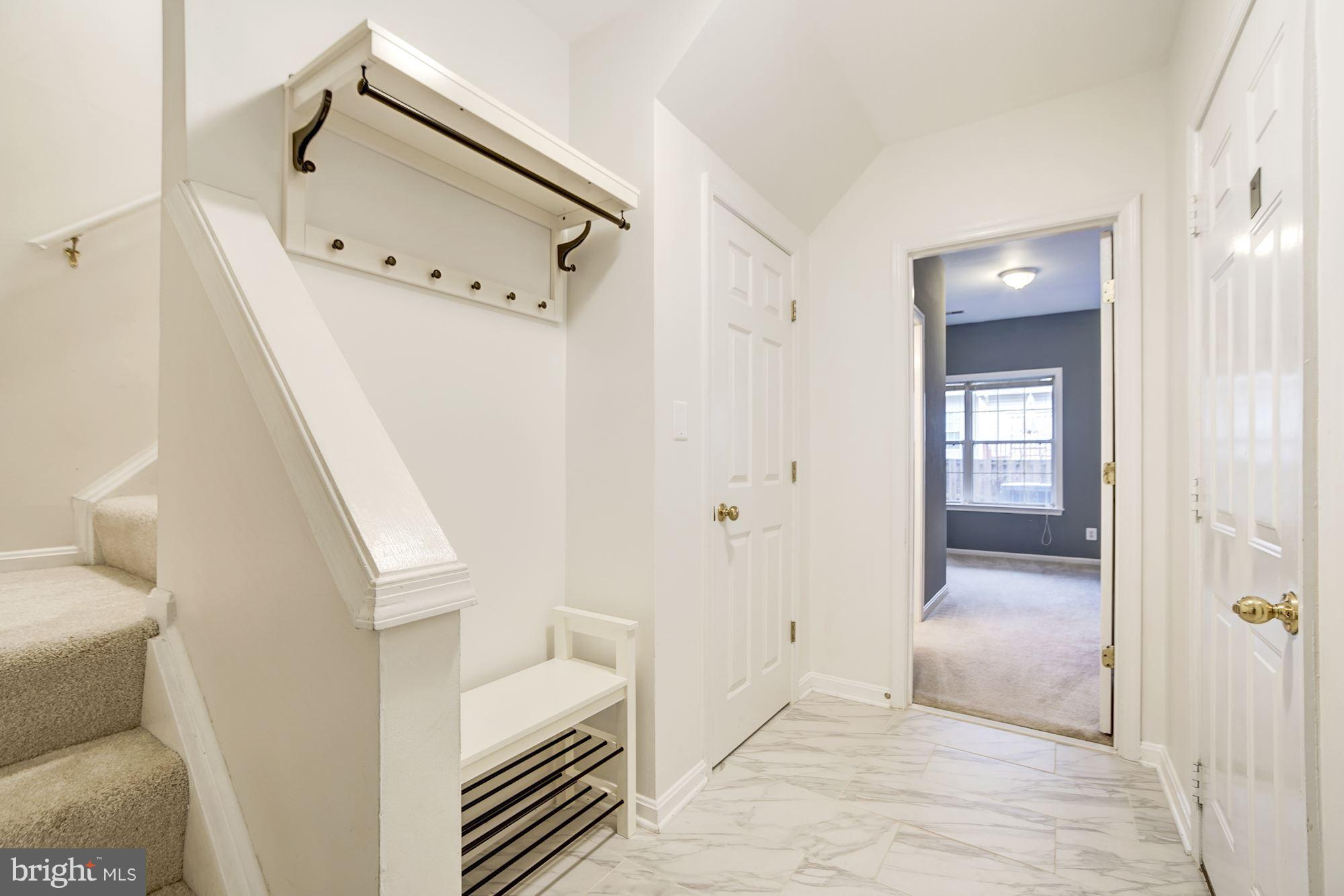 ISLAND CREEK - Residential