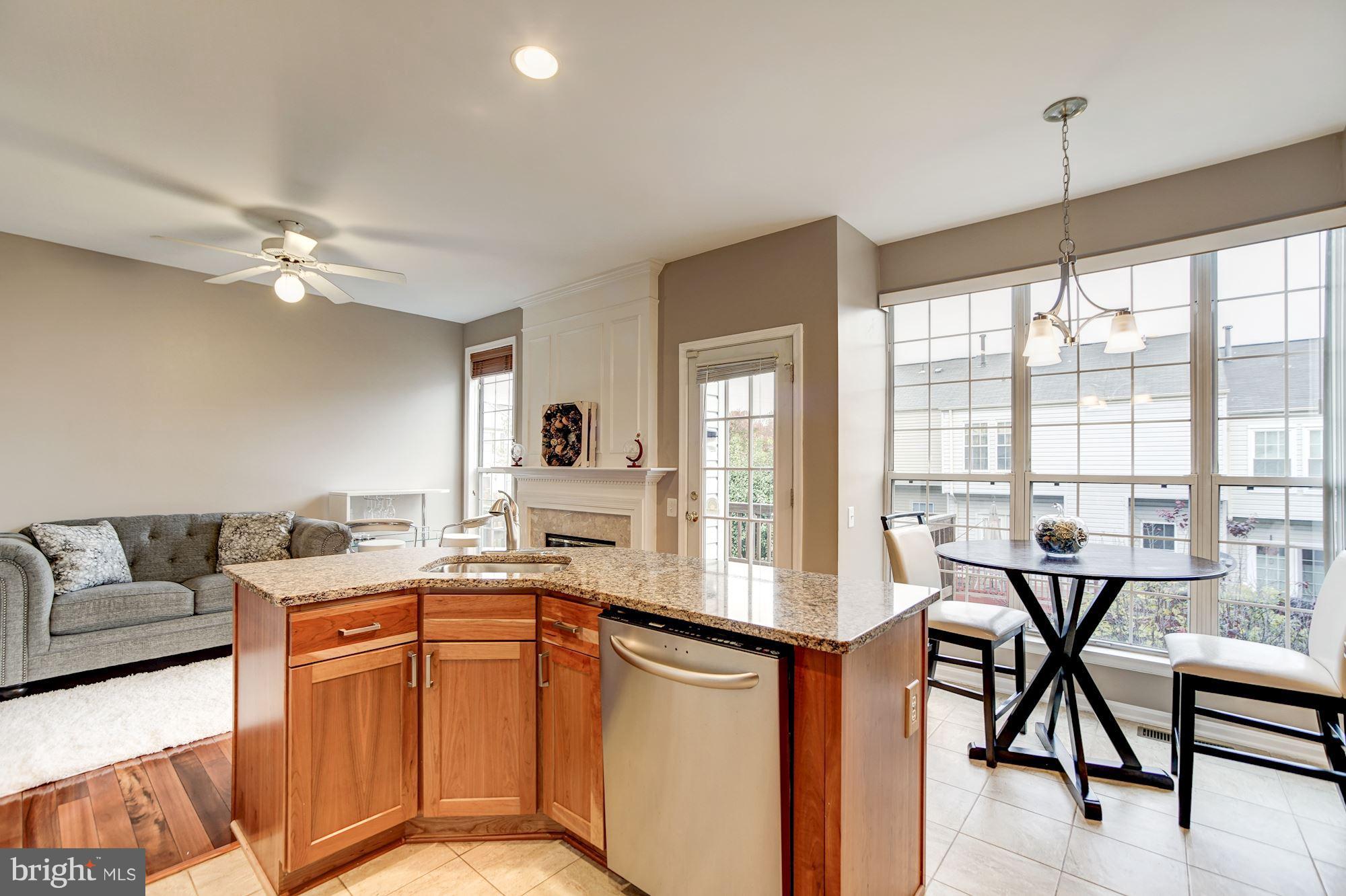 ISLAND CREEK - Residential