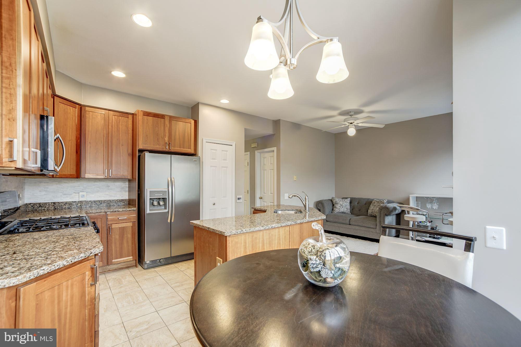 ISLAND CREEK - Residential