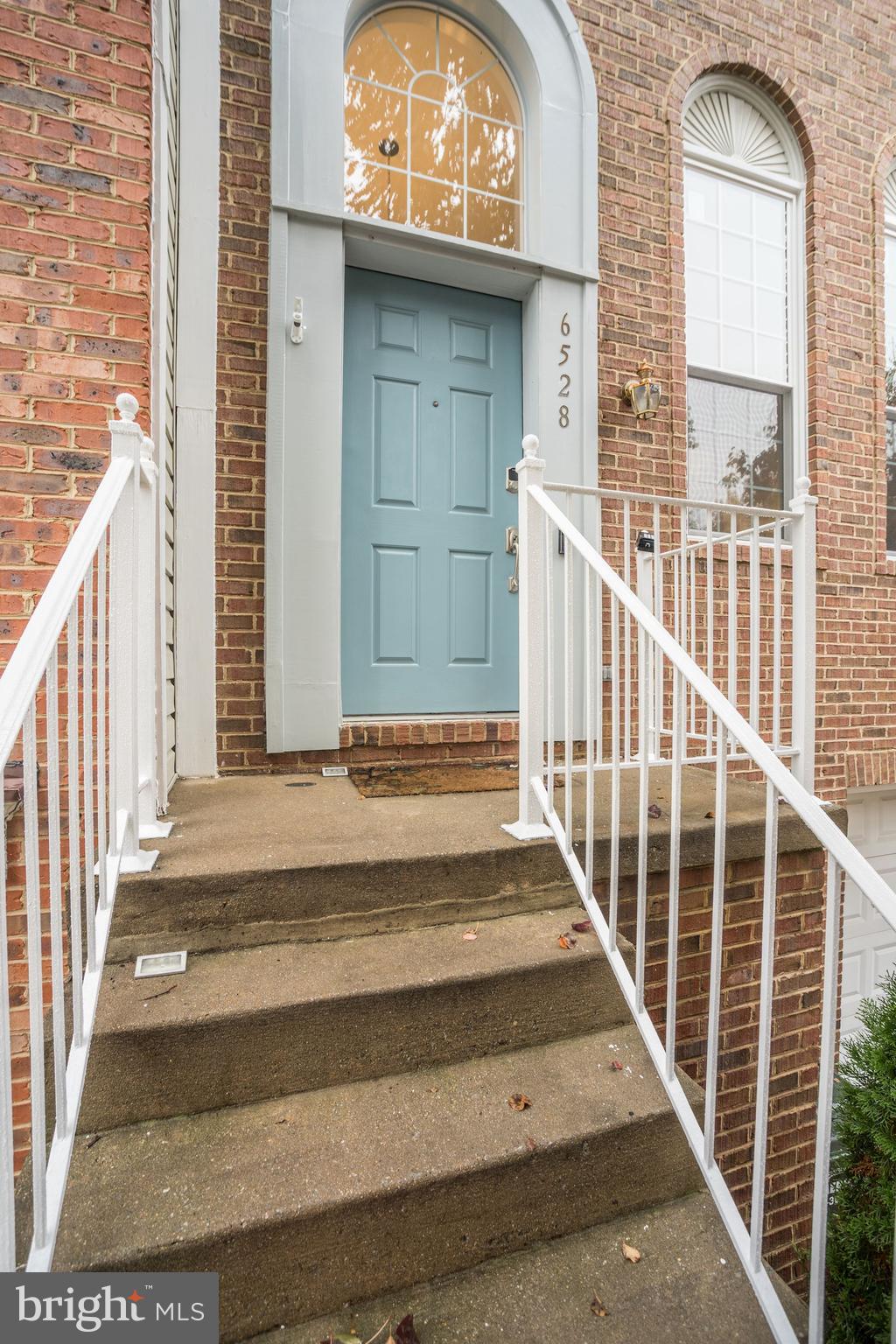 ISLAND CREEK - Residential