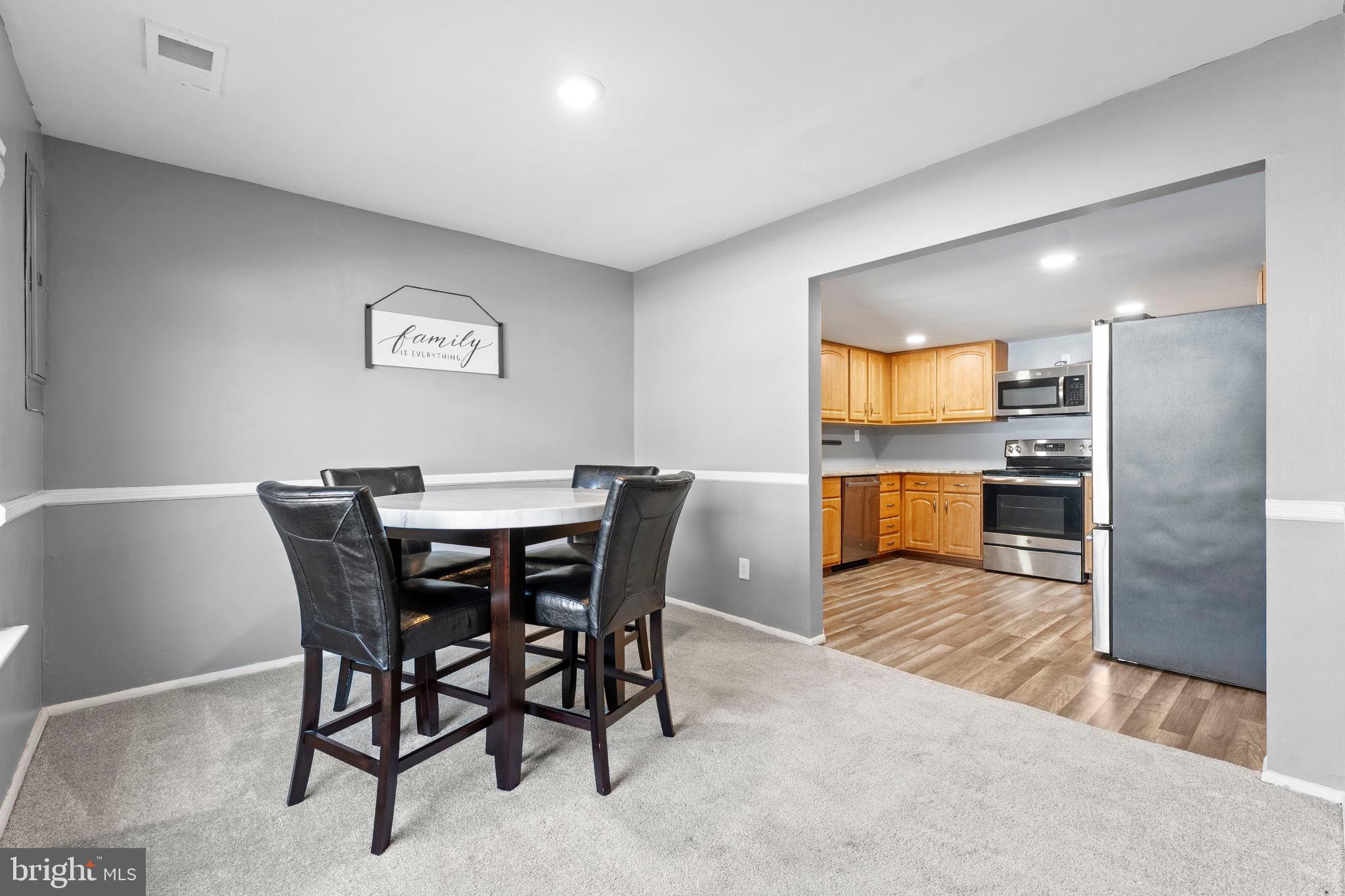 609 COBBLE CREEK CURVE