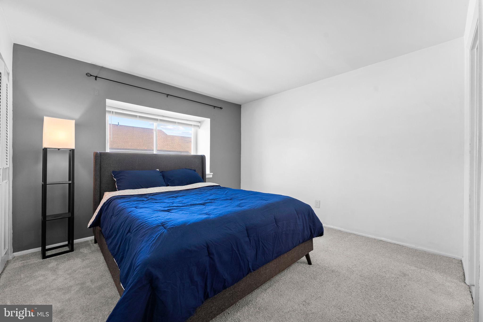 STONES THROW - Residential