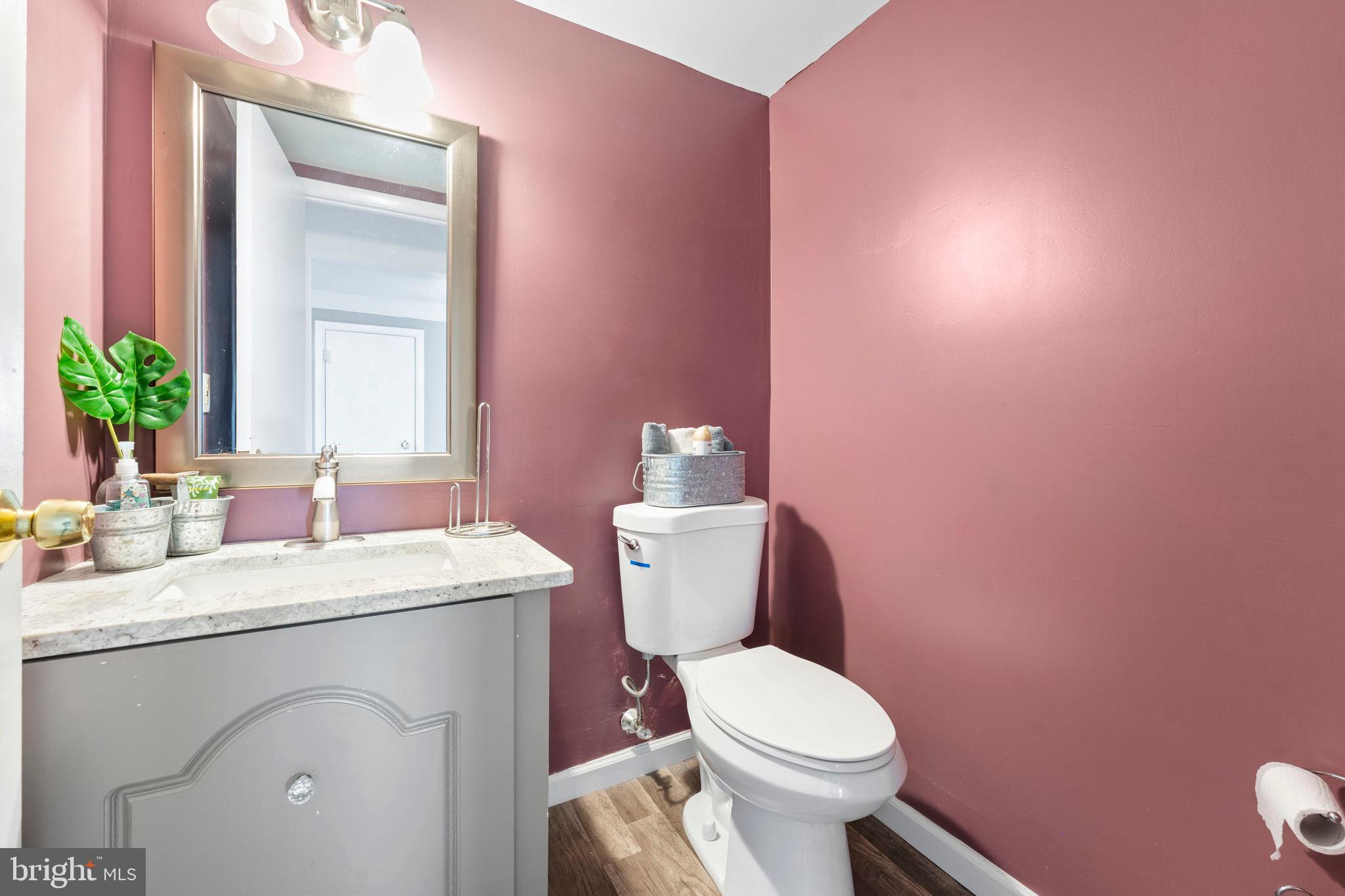 STONES THROW - Residential