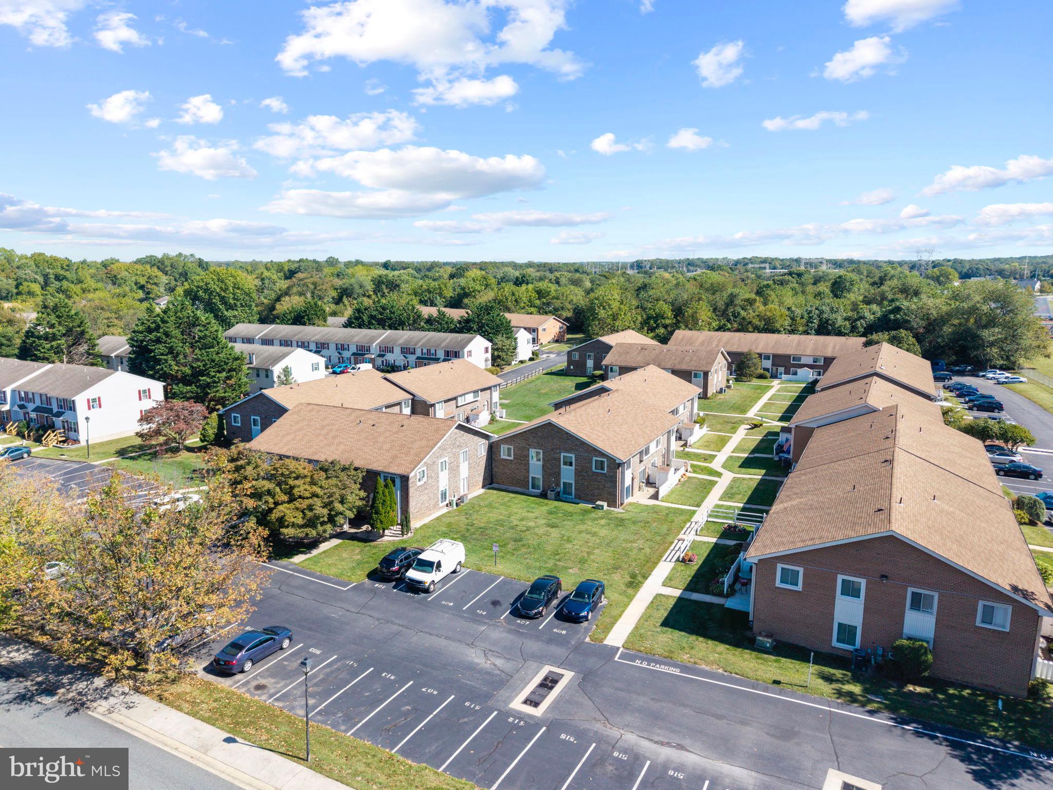 STONES THROW - Residential