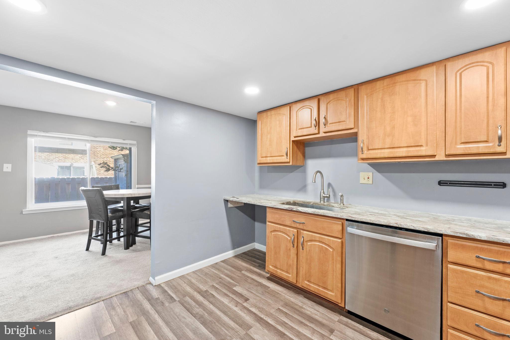 STONES THROW - Residential