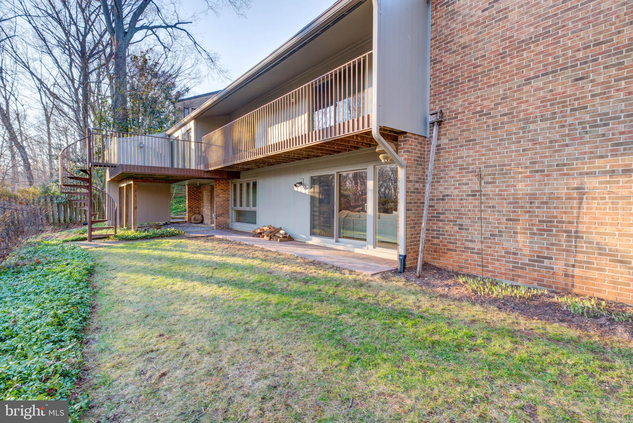 EAST GATE OF POTOMAC - Residential