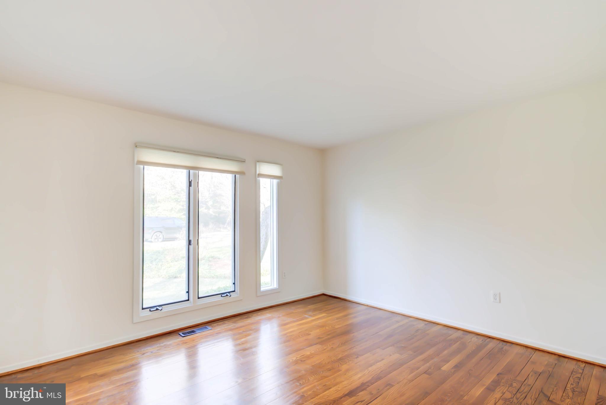 EAST GATE OF POTOMAC - Residential