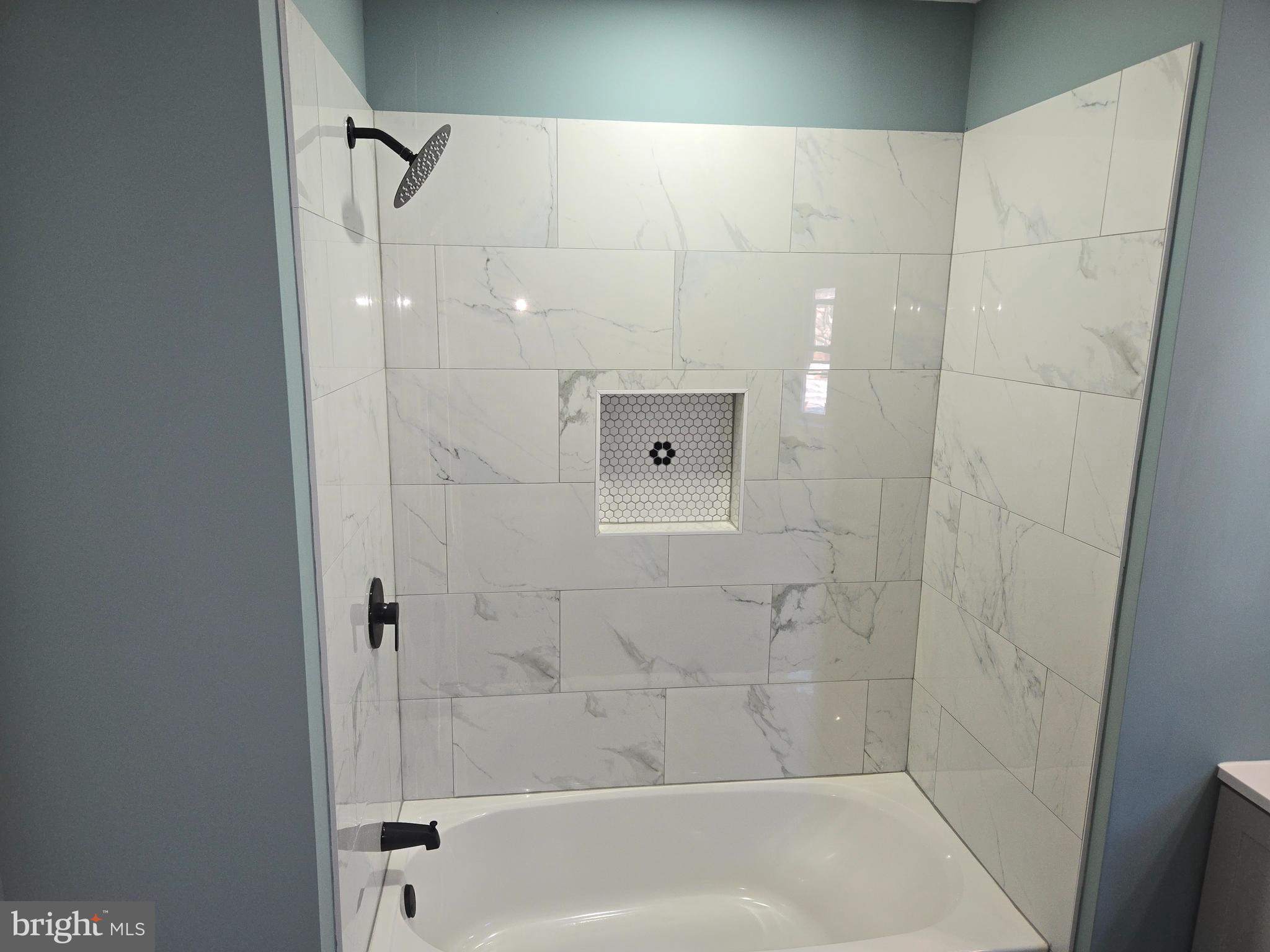 PARK HEIGHTS - Residential Lease