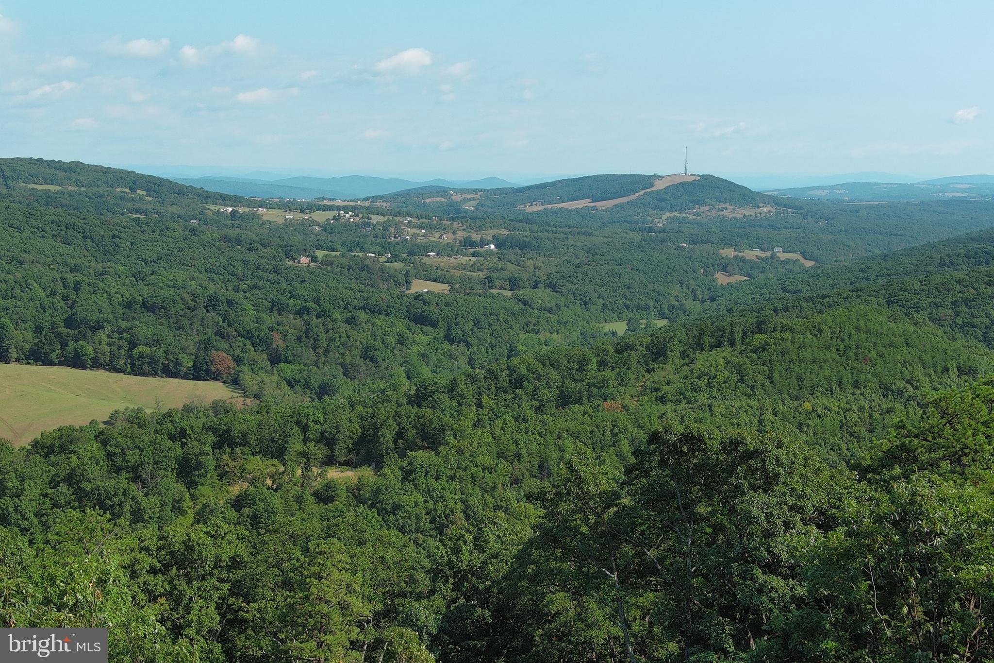 STONY MOUNTAIN LODGE - Land