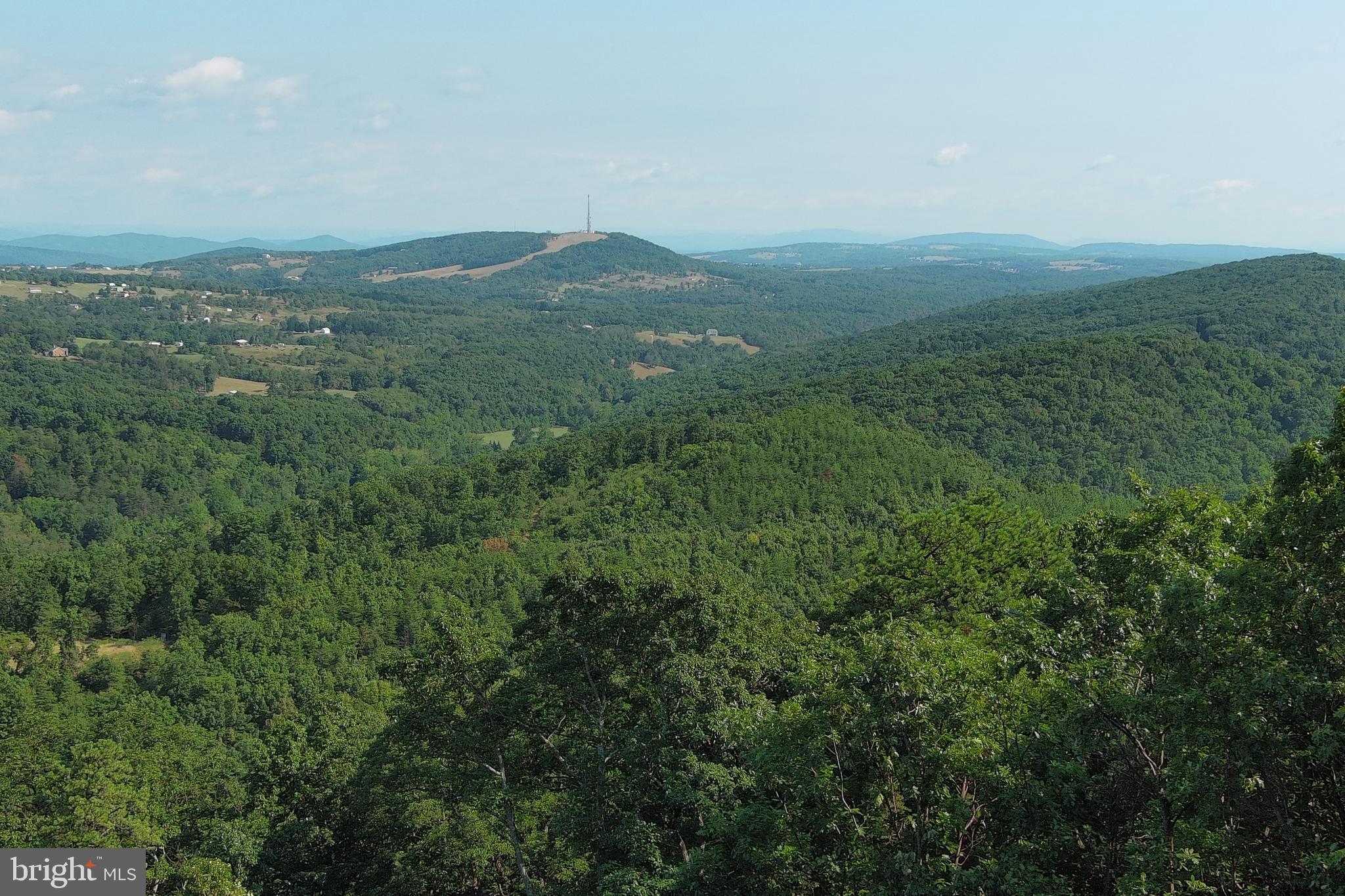 STONY MOUNTAIN LODGE - Land