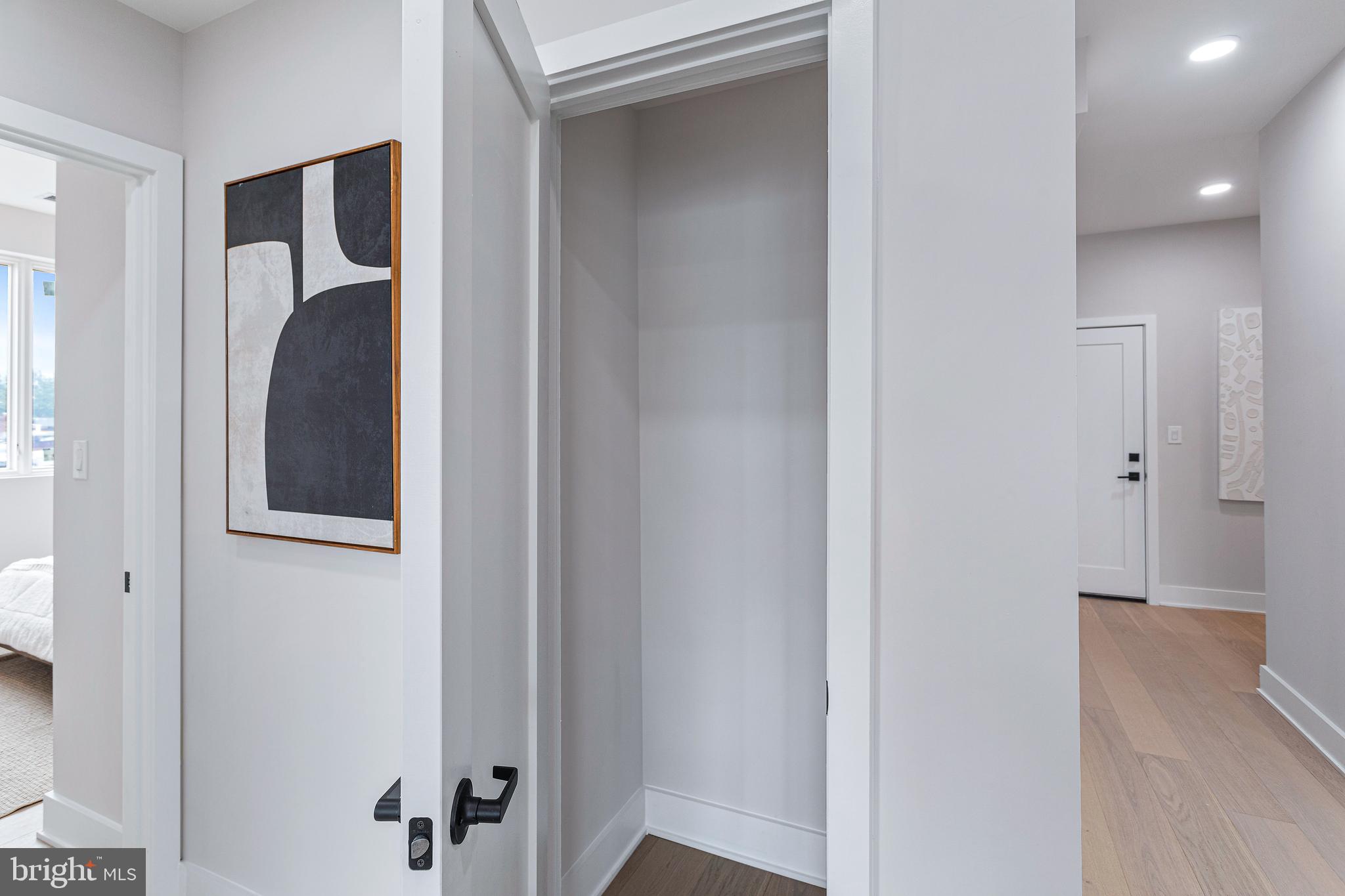 1516 EAST CAPITOL STREET NE L